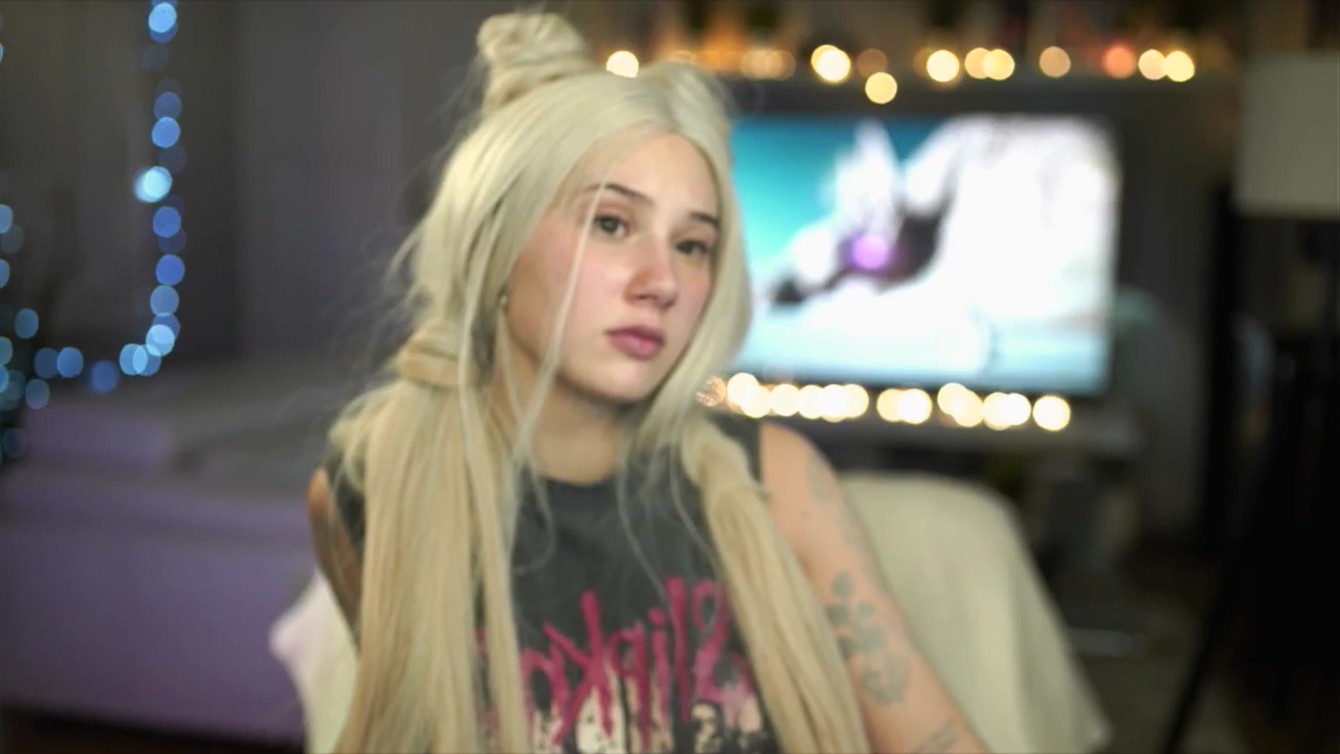 Gallery image thumbnail from Uwu_nika18's myfreecams stream on, 01/01/2026, 17:23 image 18 of 20