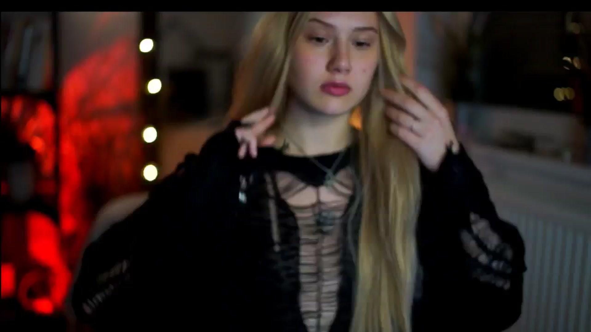 Gallery image thumbnail from Uwu_nika18's myfreecams stream on, 03/28/2026, 19:38 image 6 of 20