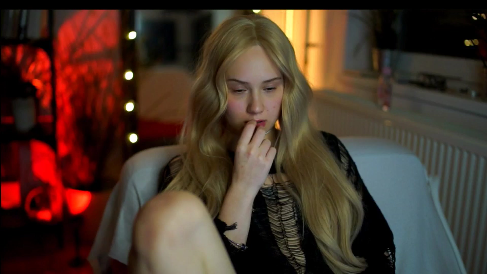 Gallery image thumbnail from Uwu_nika18's myfreecams stream on, 03/28/2026, 20:41 image 20 of 20