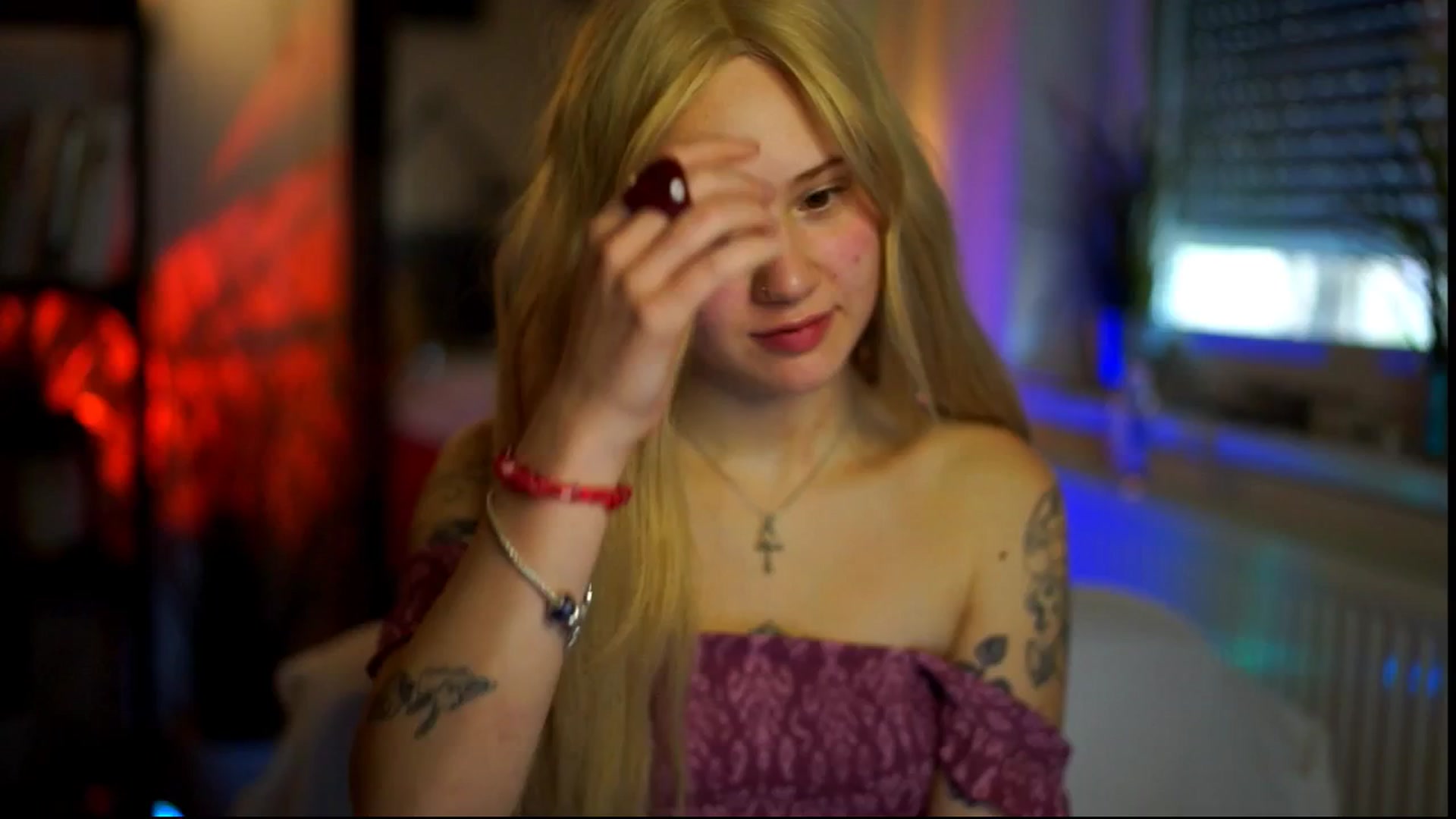 Gallery image thumbnail from Uwu_nika18's myfreecams stream on, 04/01/2026, 09:03 image 17 of 20