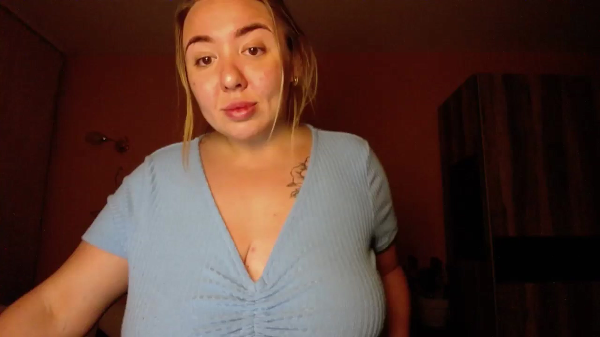 Gallery image thumbnail from VCutiexx's myfreecams stream on, 12/02/2023, 15:54 image 1 of 20