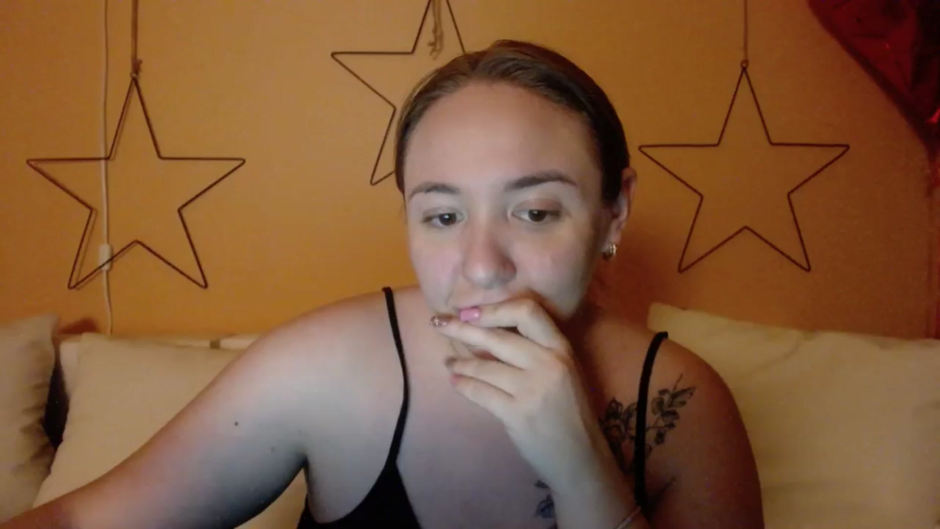 Gallery image thumbnail from VCutiexx's myfreecams stream on, 02/27/2024, 17:18 image 11 of 20