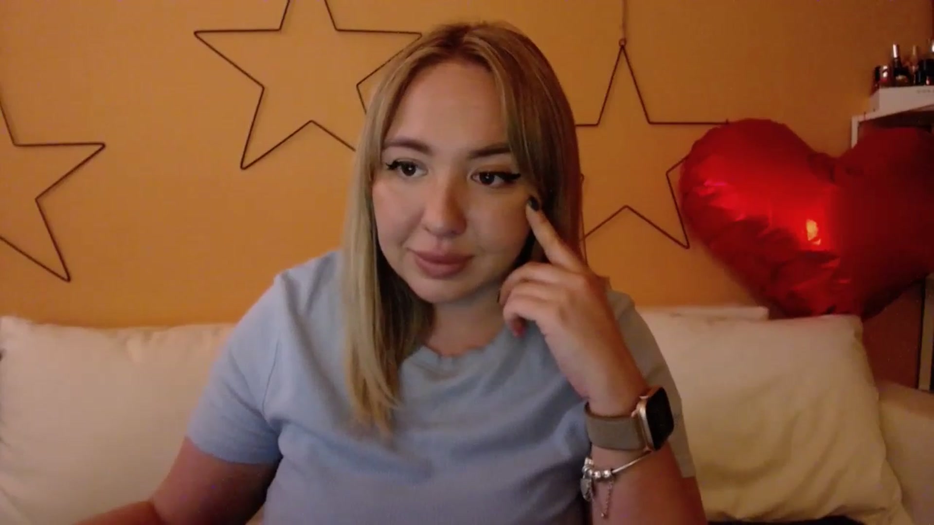 Gallery image thumbnail from VCutiexx's myfreecams stream on, 03/18/2024, 13:58 image 5 of 20