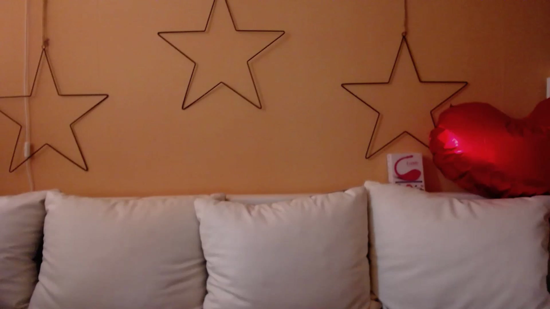 Gallery image thumbnail from VCutiexx's myfreecams stream on, 03/19/2024, 11:24 image 3 of 20