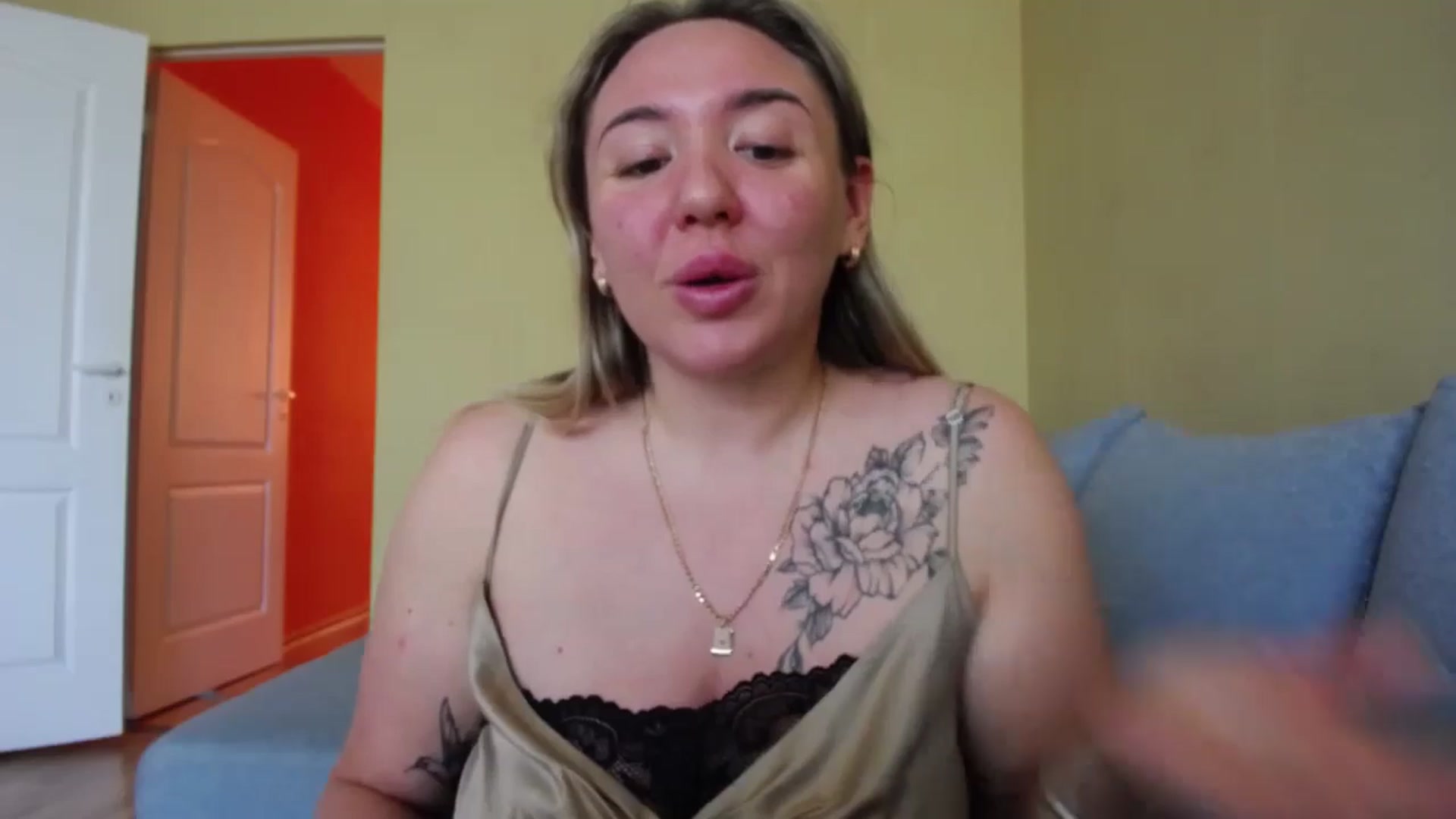 Gallery image thumbnail from VCutiexx's myfreecams stream on, 04/24/2024, 09:01 image 20 of 20