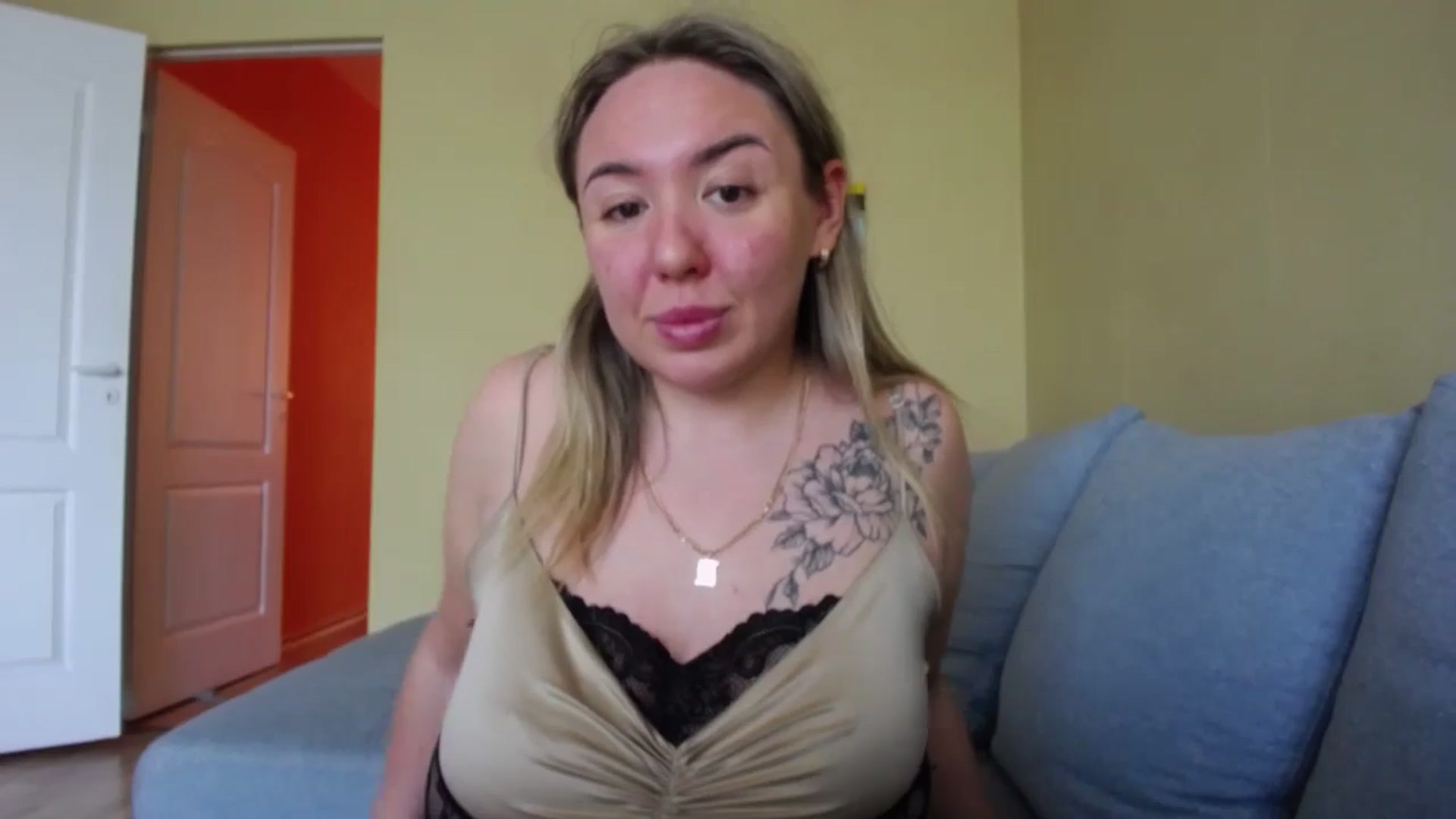 Gallery image thumbnail from VCutiexx's myfreecams stream on, 04/24/2024, 09:01 image 15 of 20