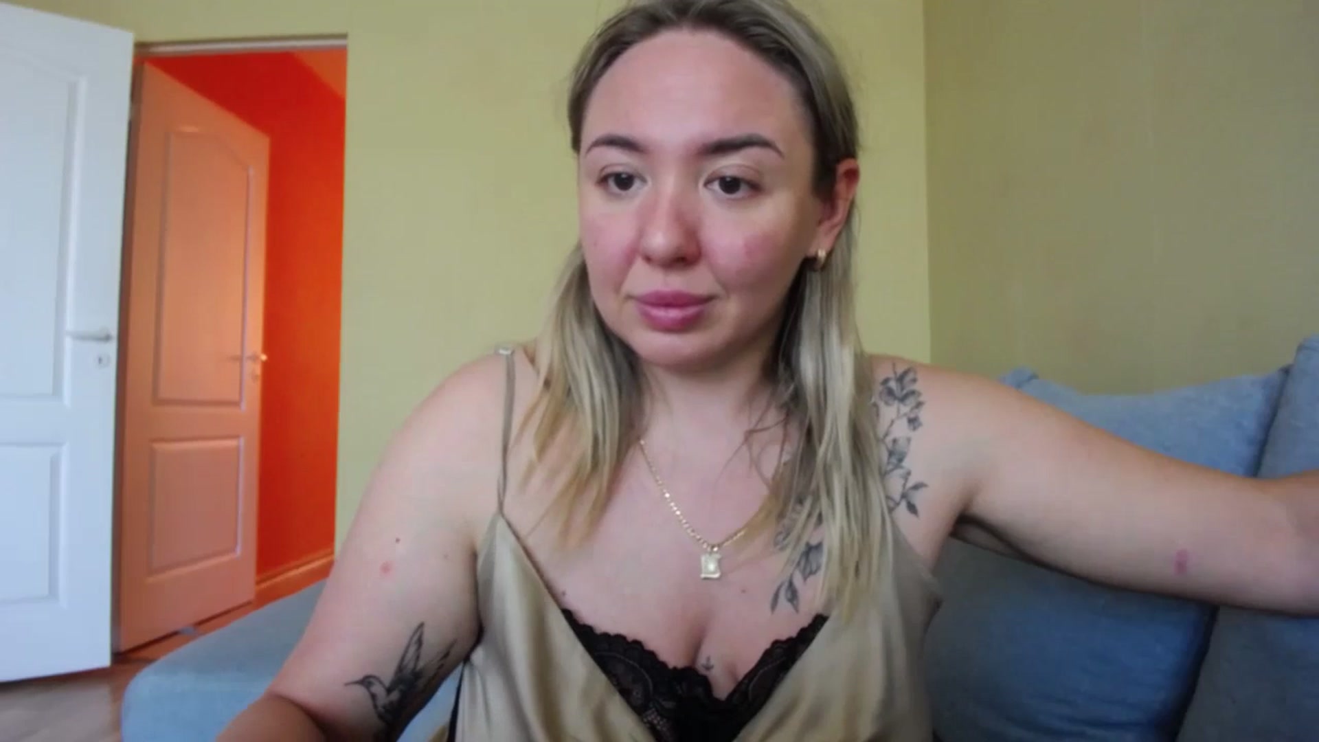 Gallery image thumbnail from VCutiexx's myfreecams stream on, 04/24/2024, 09:01 image 2 of 20
