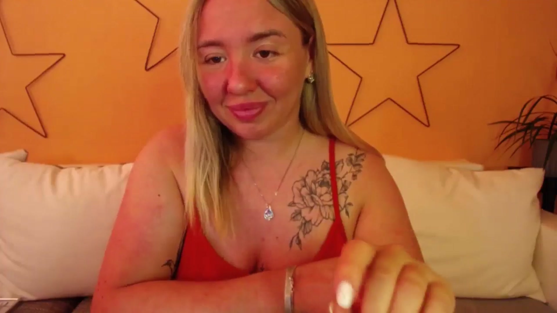 Gallery image thumbnail from VCutiexx's myfreecams stream on, 05/07/2024, 11:39 image 10 of 20