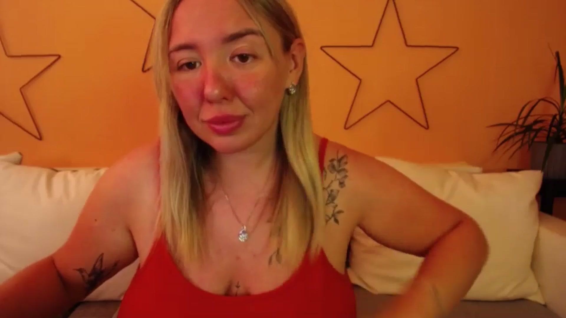 Gallery image thumbnail from VCutiexx's myfreecams stream on, 05/07/2024, 11:39 image 17 of 20