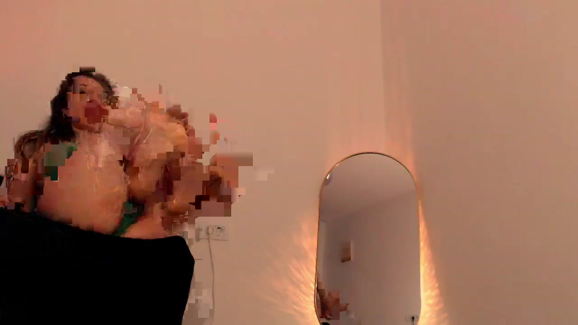 Gallery image thumbnail from VIKTORIAMYLUV's myfreecams stream on, 11/17/2022, 06:24 image 10 of 20