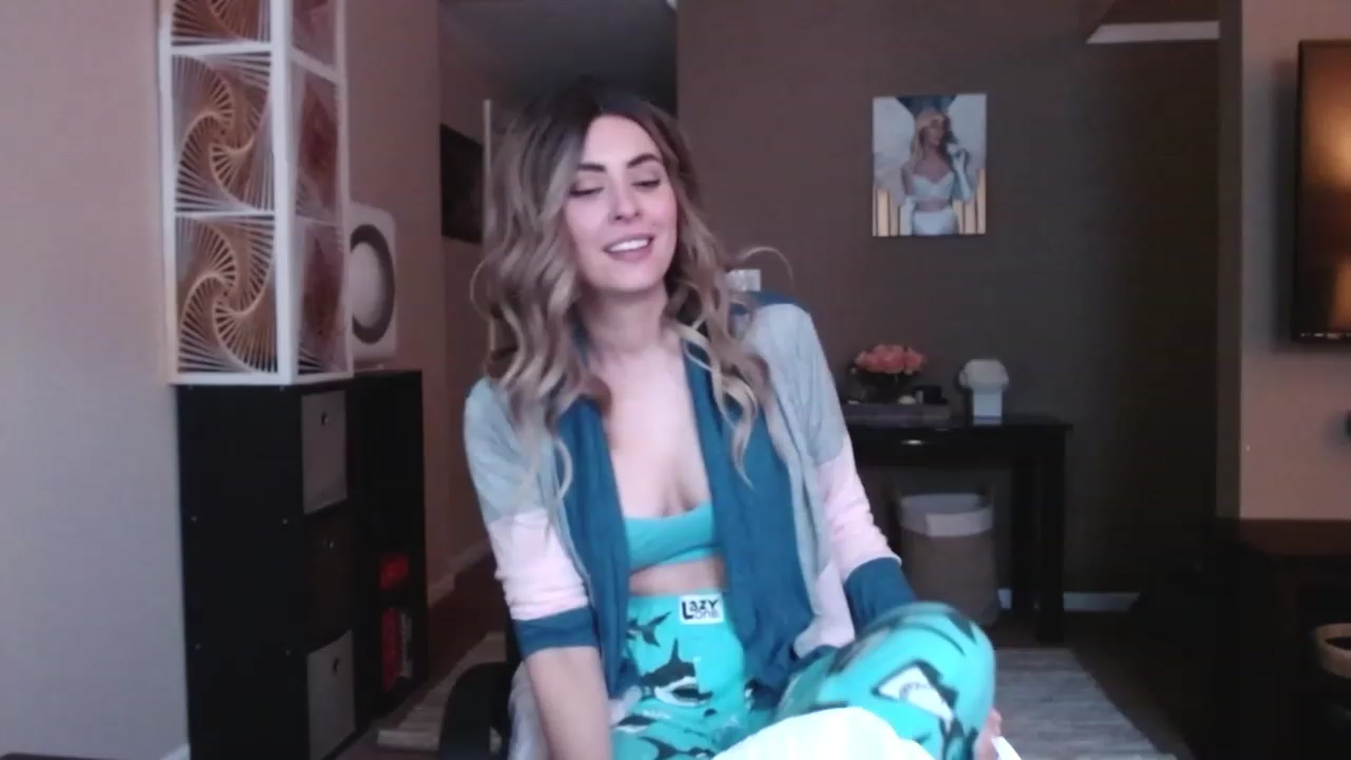 Gallery image thumbnail from VIX_SPY's myfreecams stream on, 12/06/2022, 22:10 image 9 of 20