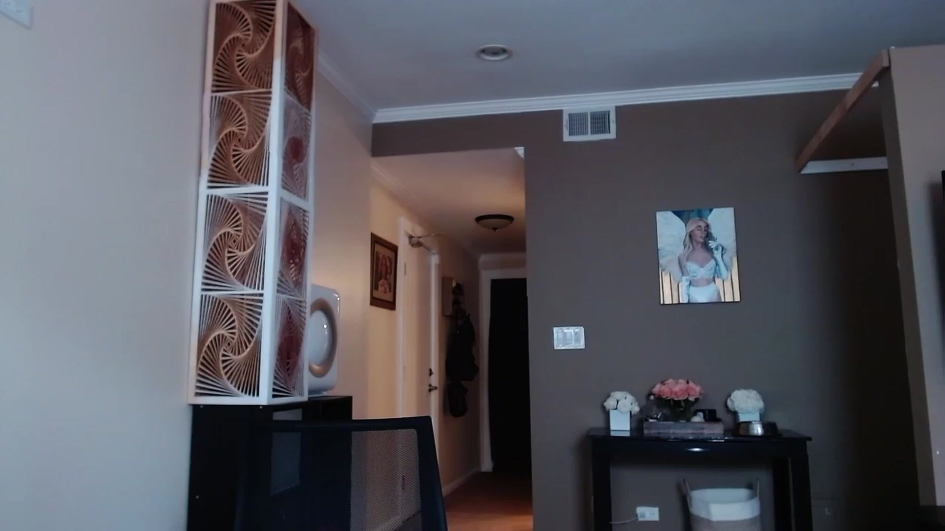 Gallery image thumbnail from VIX_SPY's myfreecams stream on, 12/08/2022, 21:07 image 7 of 20