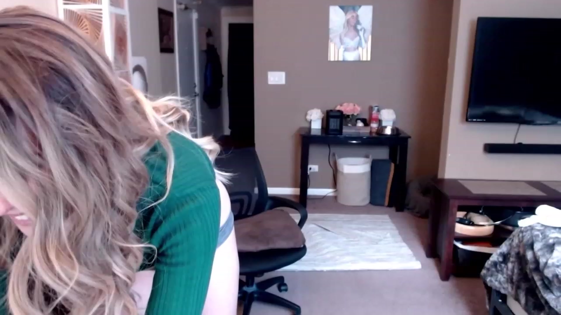 Gallery image thumbnail from VIX_SPY's myfreecams stream on, 01/15/2023, 21:17 image 9 of 20