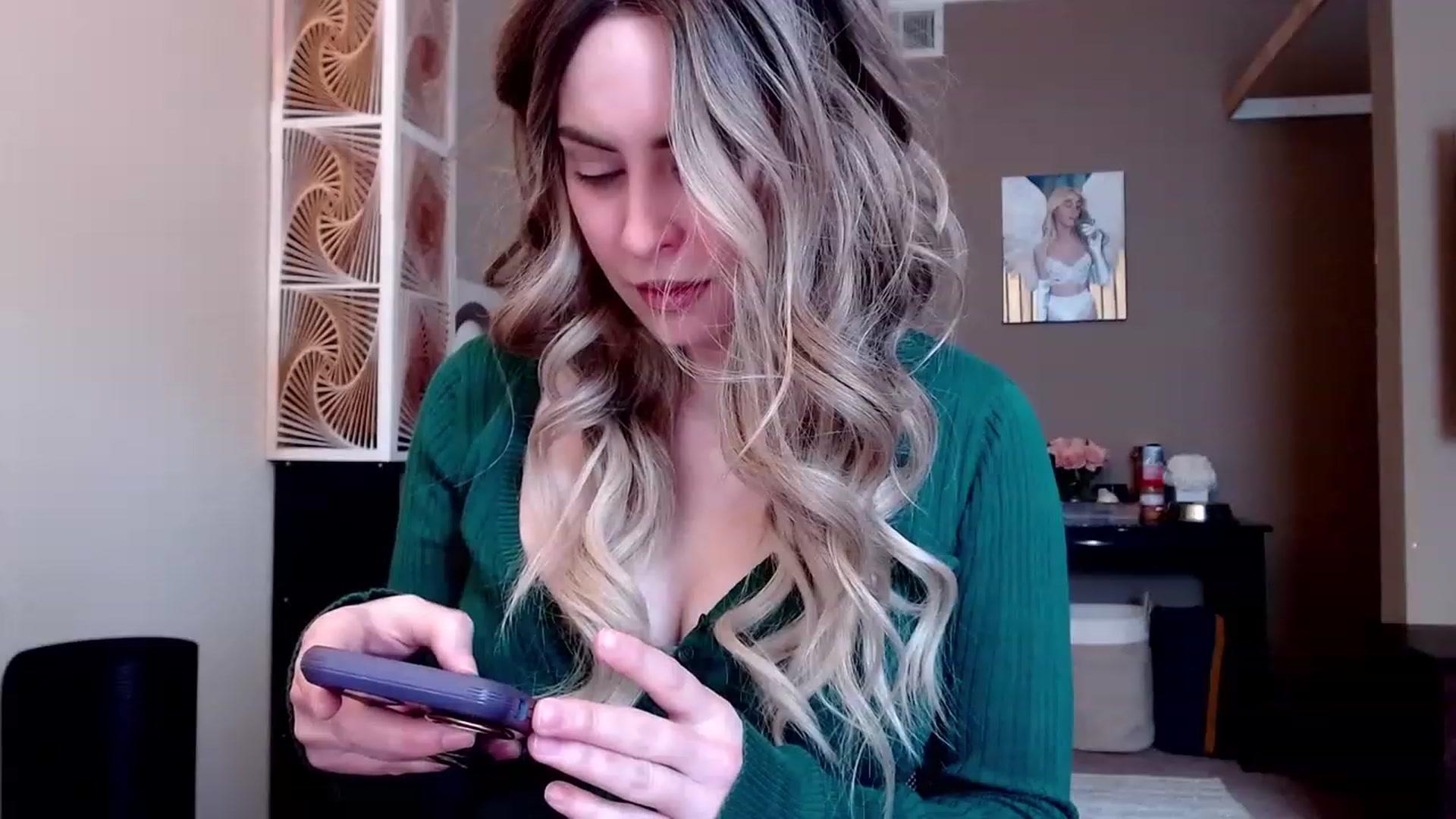 Gallery image thumbnail from VIX_SPY's myfreecams stream on, 01/15/2023, 21:17 image 5 of 20
