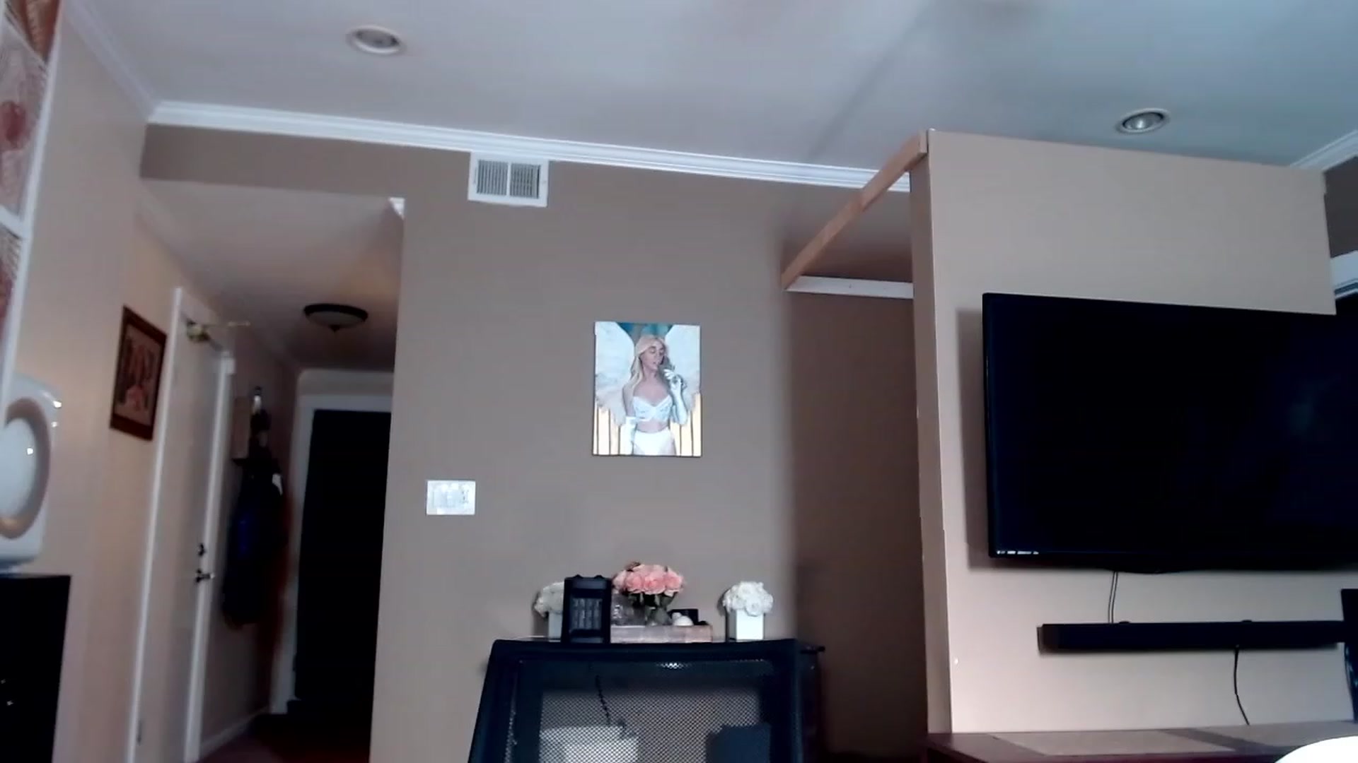 Gallery image thumbnail from VIX_SPY's myfreecams stream on, 02/06/2023, 18:36 image 1 of 20