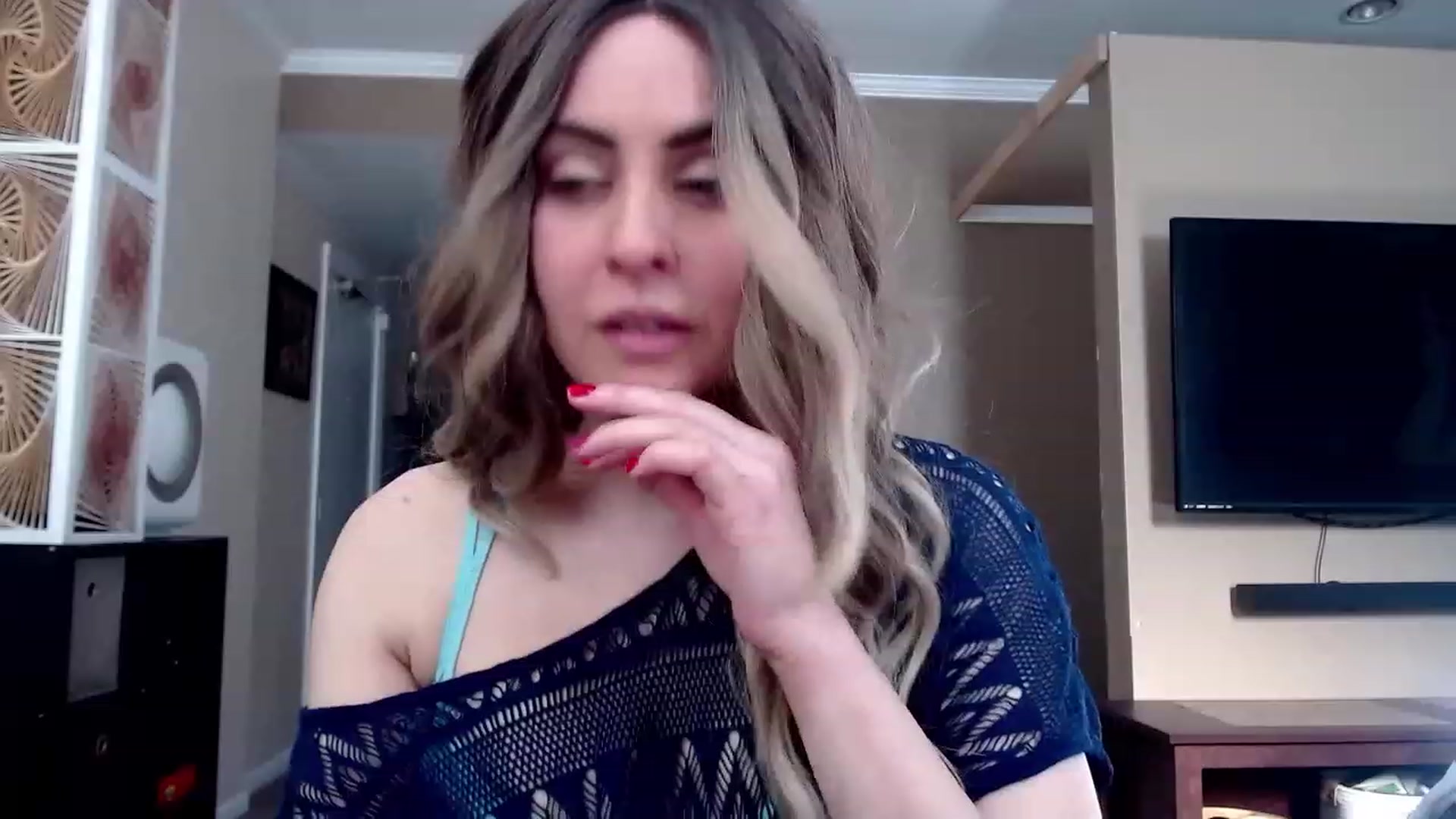 Gallery image thumbnail from VIX_SPY's myfreecams stream on, 02/06/2023, 18:36 image 9 of 20