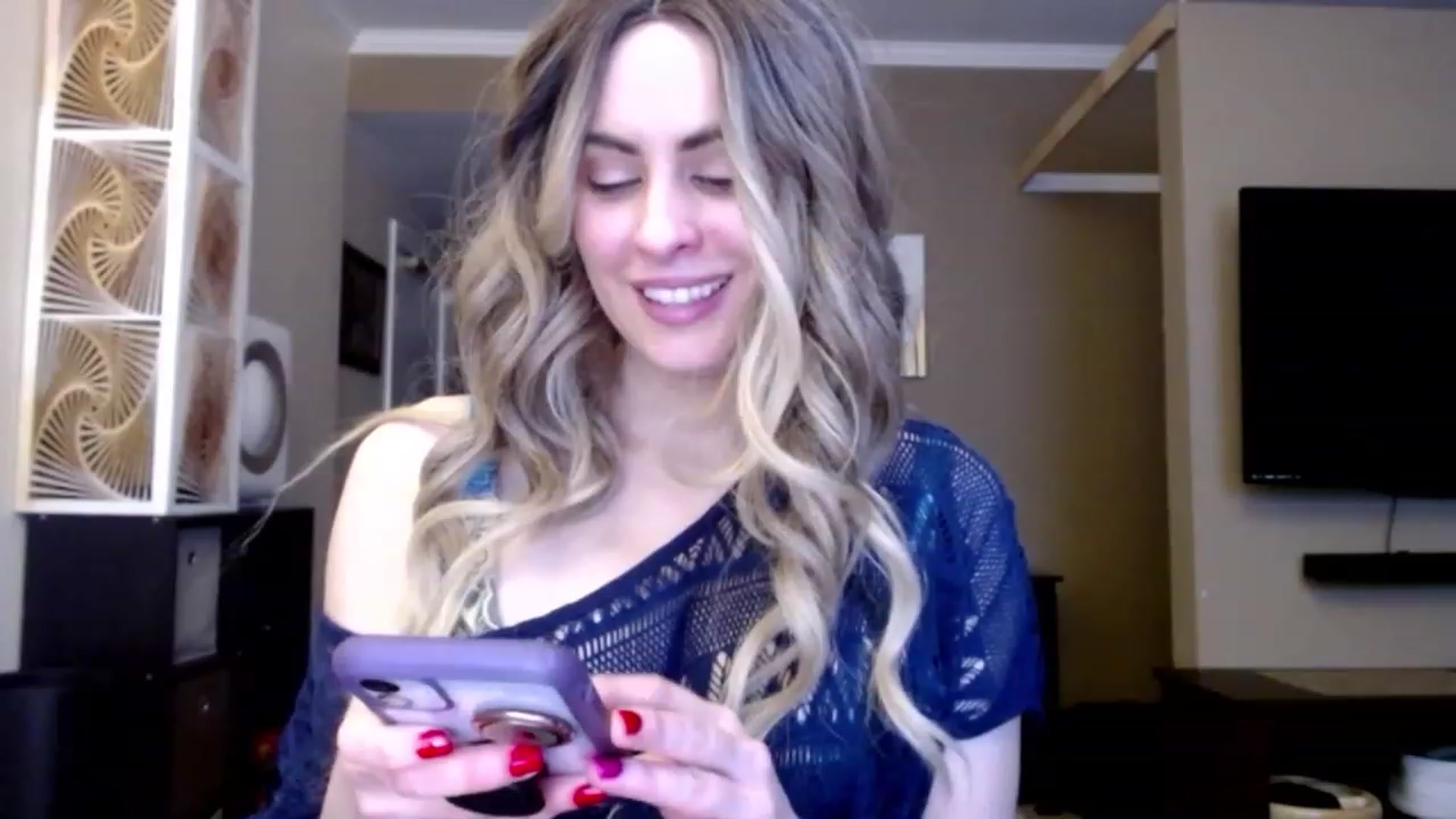 Gallery image thumbnail from VIX_SPY's myfreecams stream on, 02/06/2023, 23:42 image 10 of 20