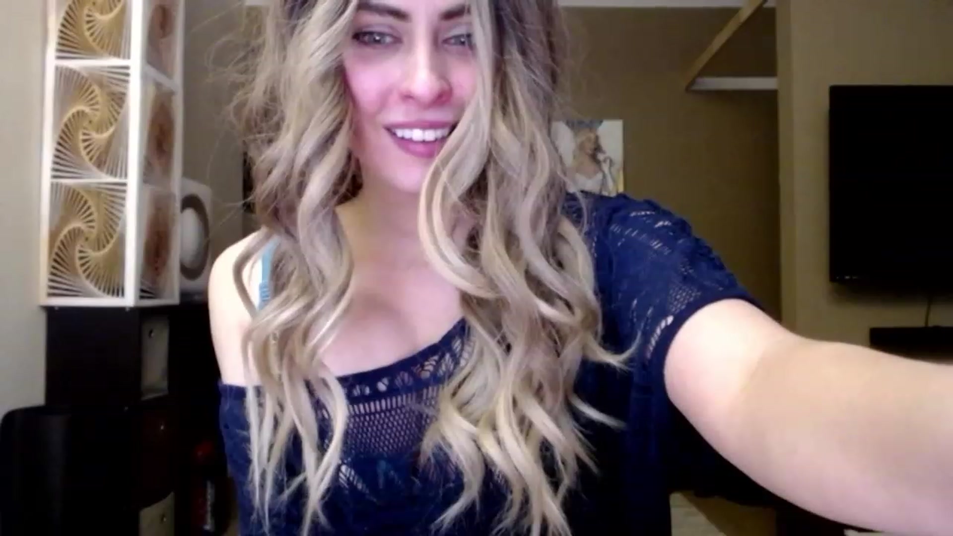 Gallery image thumbnail from VIX_SPY's myfreecams stream on, 02/06/2023, 23:42 image 17 of 20
