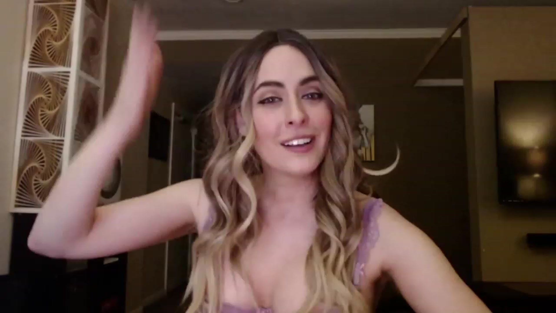 Gallery image thumbnail from VIX_SPY's myfreecams stream on, 03/09/2023, 04:01 image 13 of 20