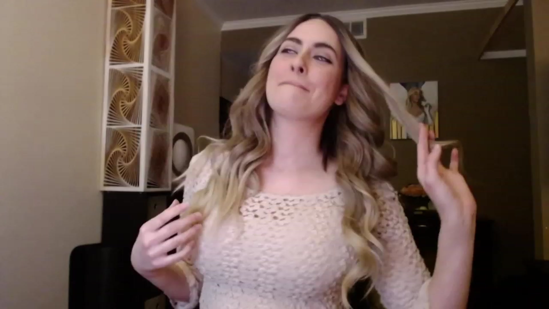 Gallery image thumbnail from VIX_SPY's myfreecams stream on, 03/09/2023, 04:01 image 3 of 20