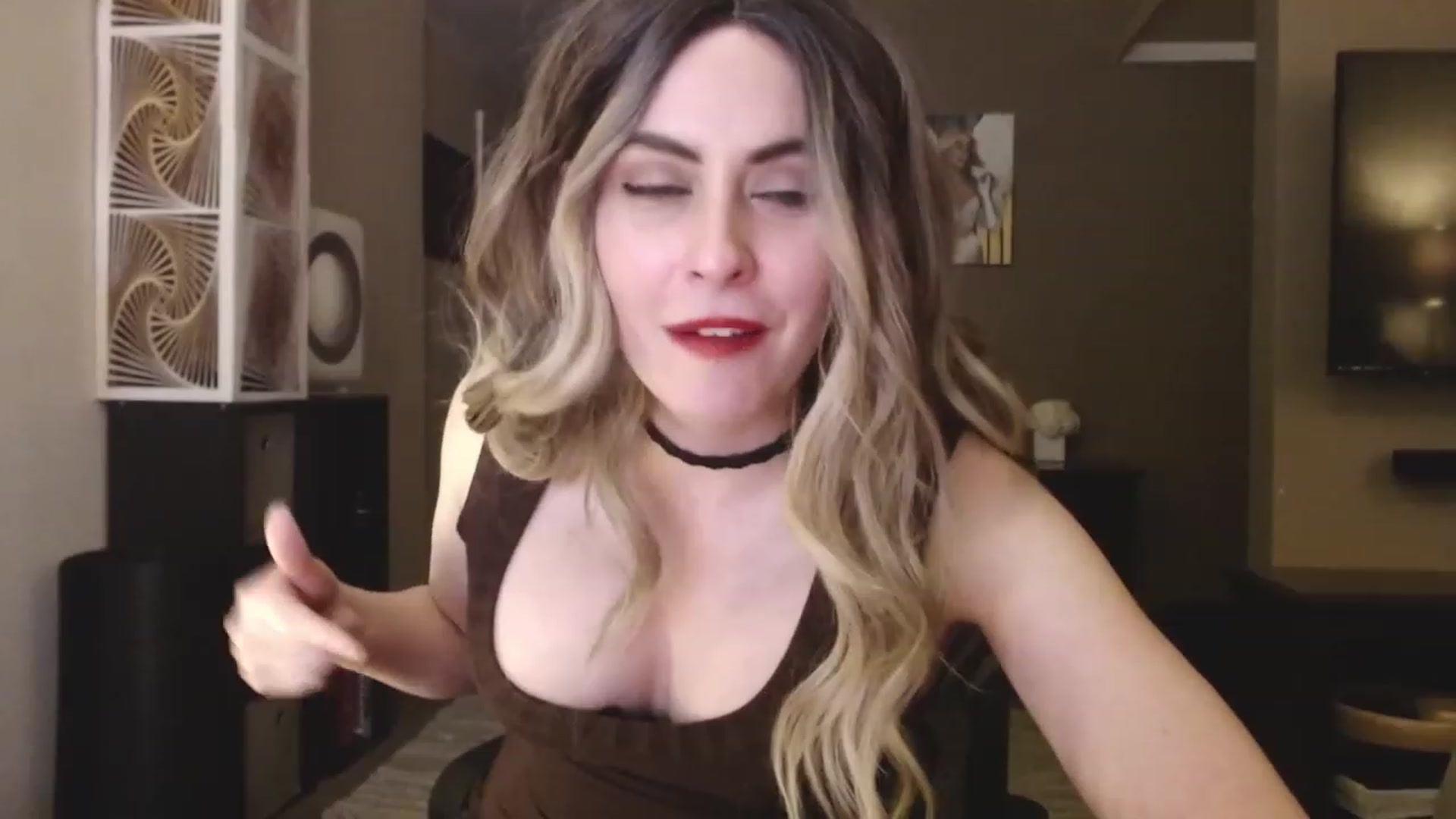 Gallery image thumbnail from VIX_SPY's myfreecams stream on, 03/10/2023, 04:19 image 6 of 20