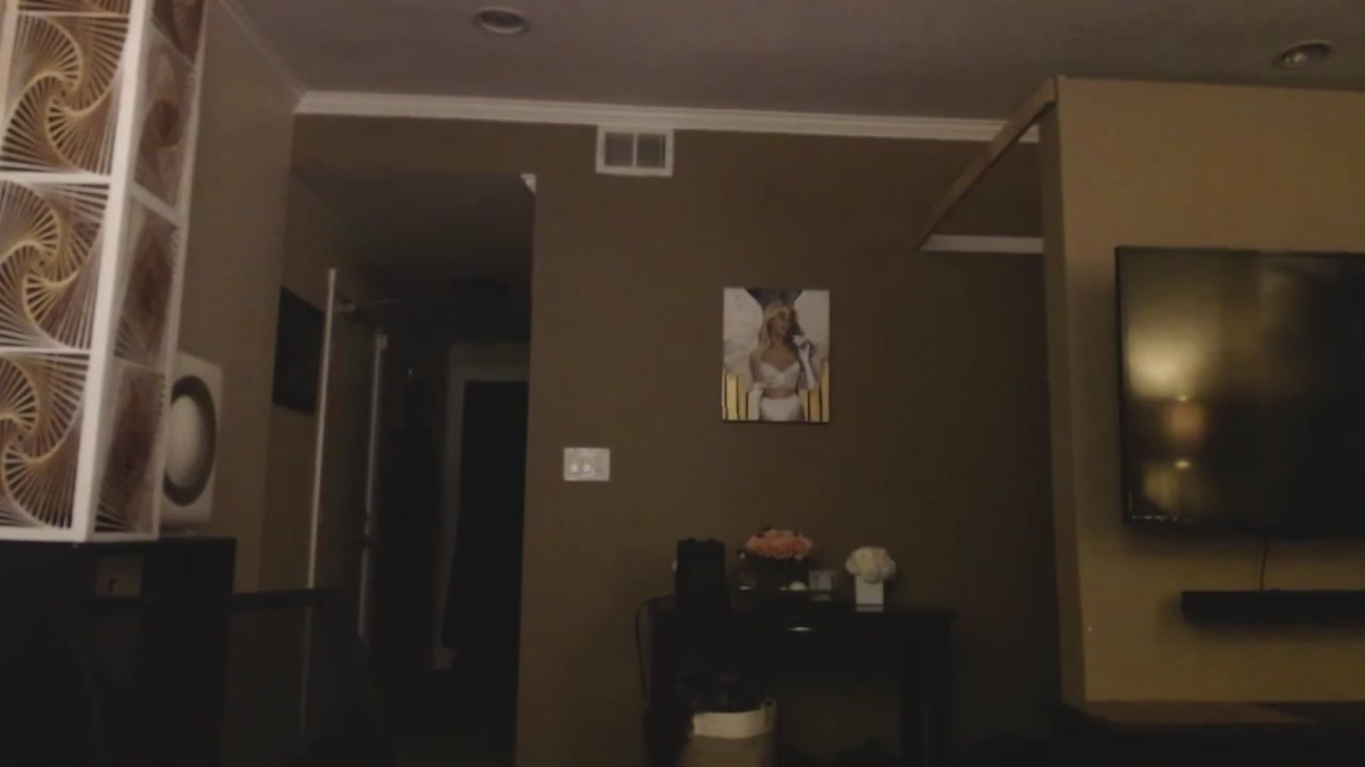 Gallery image thumbnail from VIX_SPY's myfreecams stream on, 03/10/2023, 04:32 image 17 of 20