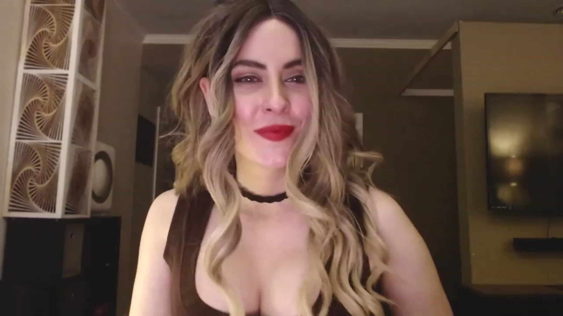 Gallery image thumbnail from VIX_SPY's myfreecams stream on, 03/10/2023, 04:32 image 14 of 20