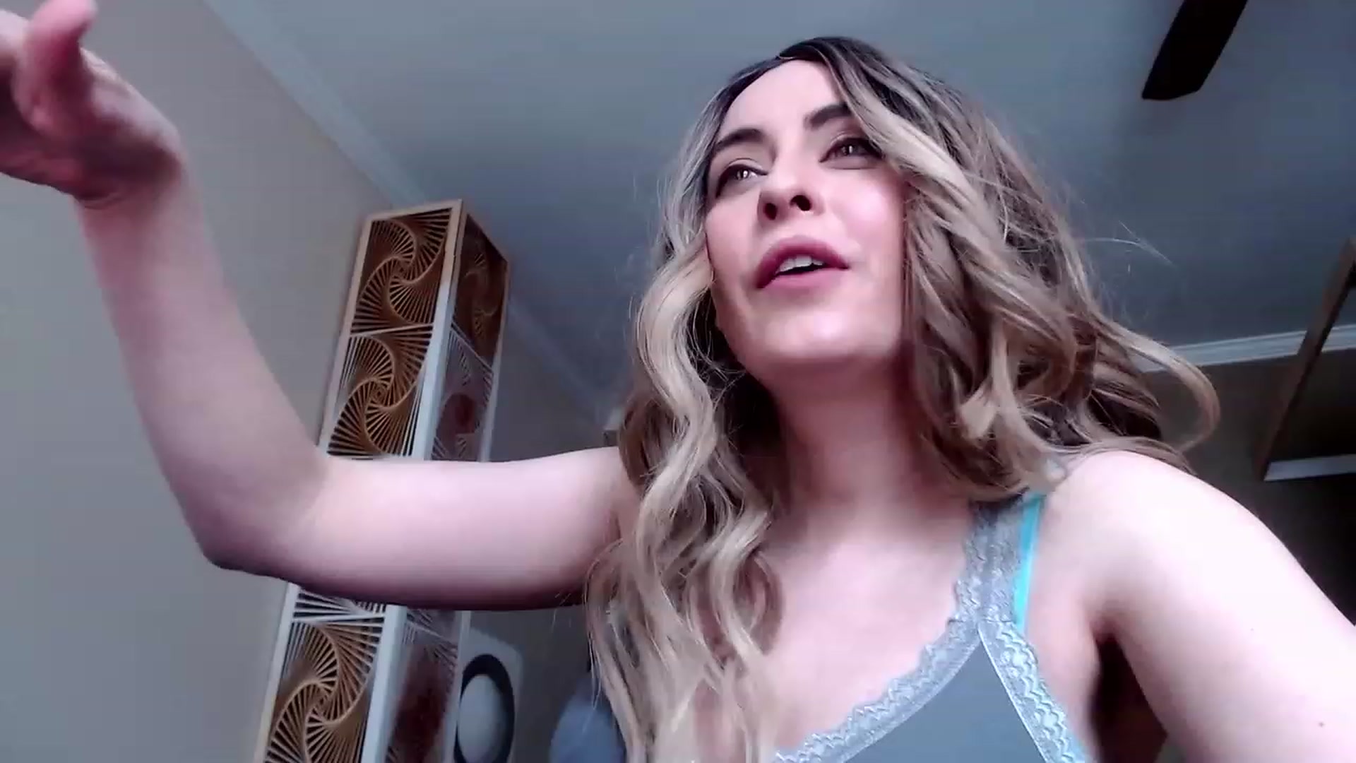 Gallery image thumbnail from VIX_SPY's myfreecams stream on, 03/10/2023, 21:40 image 13 of 20