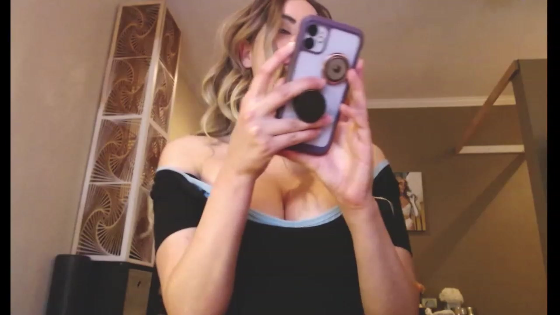 Gallery image thumbnail from VIX_SPY's myfreecams stream on, 07/16/2023, 02:18 image 7 of 20