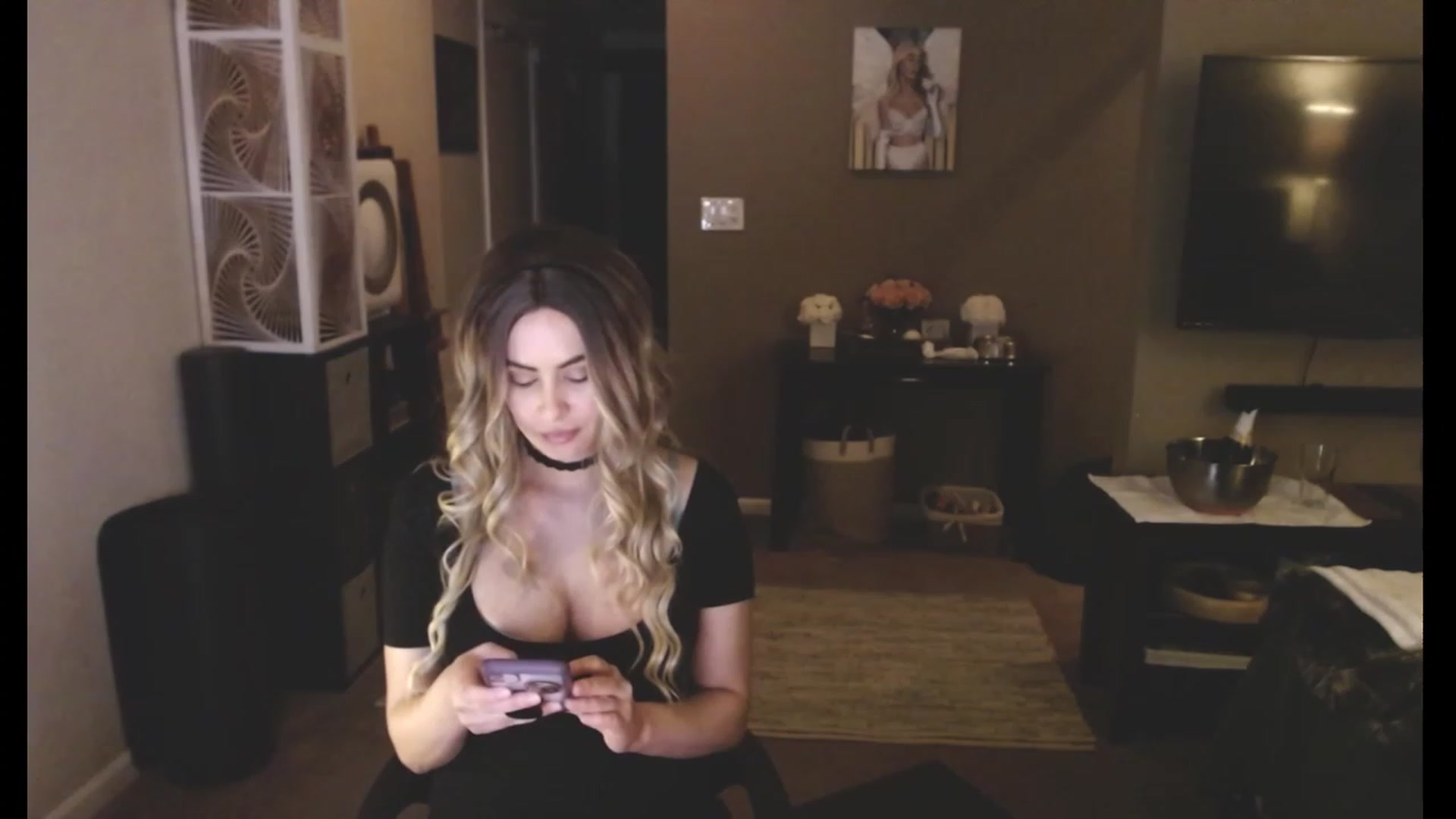 Gallery image thumbnail from VIX_SPY's myfreecams stream on, 07/16/2023, 04:50 image 1 of 20