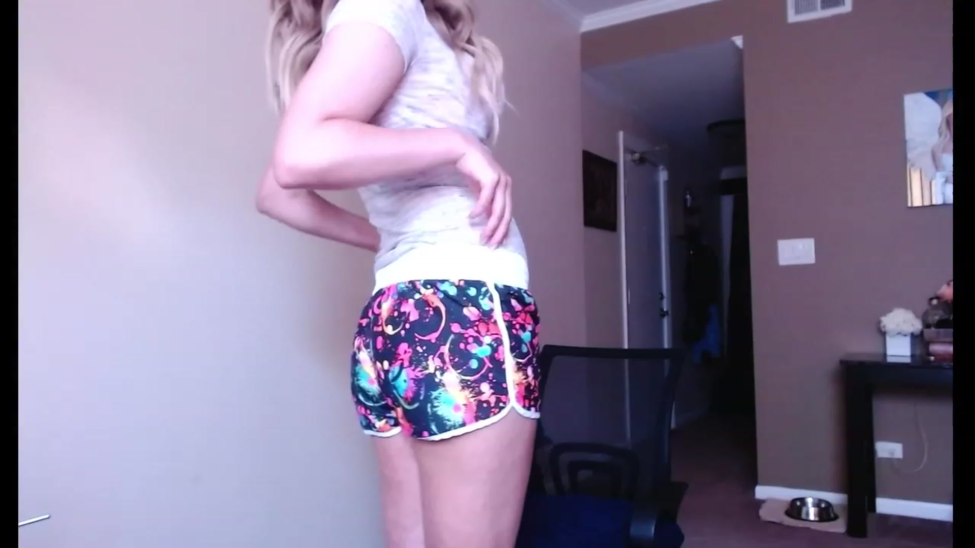 Gallery image thumbnail from VIX_SPY's myfreecams stream on, 09/18/2023, 23:10 image 4 of 20