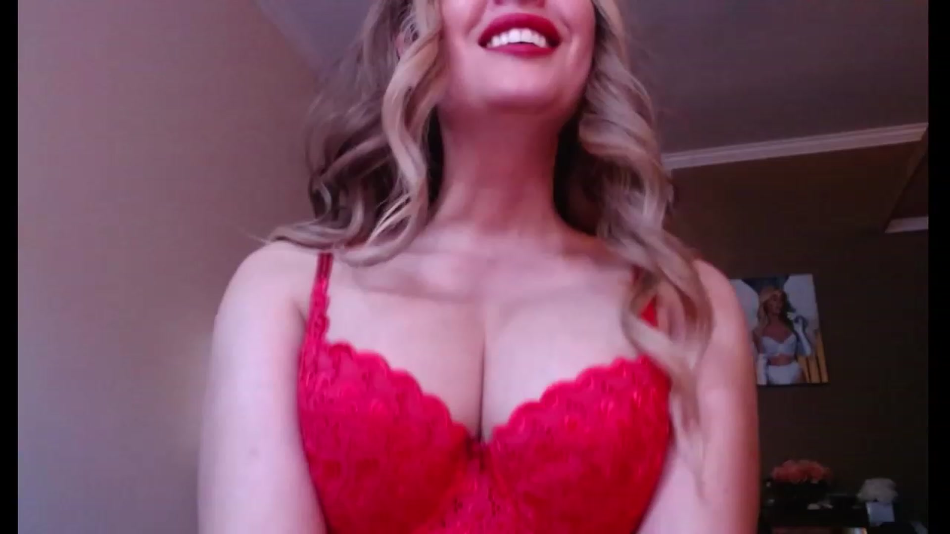 Gallery image thumbnail from VIX_SPY's myfreecams stream on, 09/18/2023, 23:23 image 3 of 20