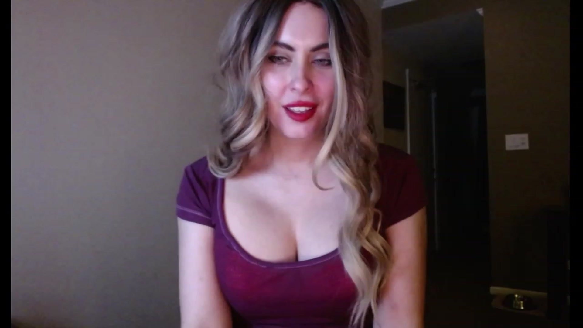 Gallery image thumbnail from VIX_SPY's myfreecams stream on, 09/19/2023, 07:36 image 2 of 20