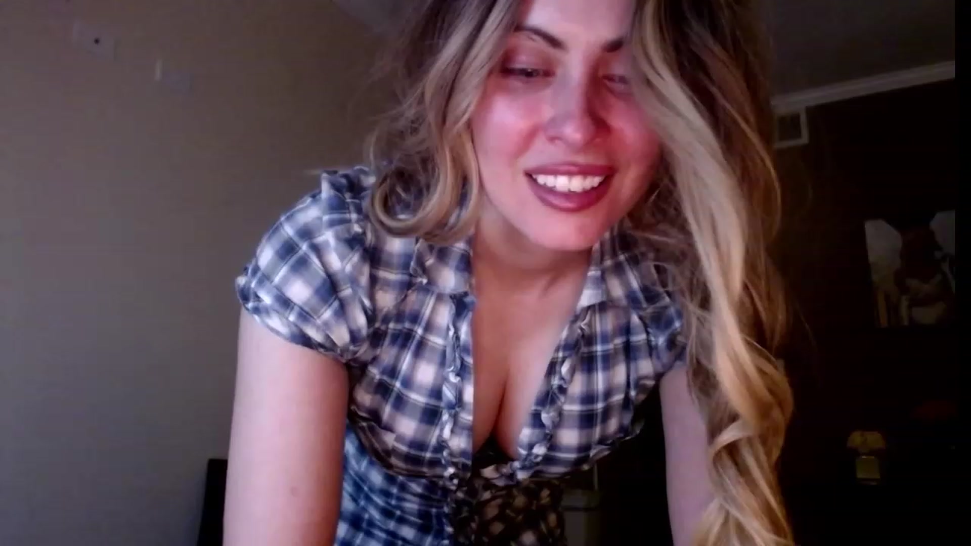 Gallery image thumbnail from VIX_SPY's myfreecams stream on, 09/27/2023, 04:57 image 1 of 20