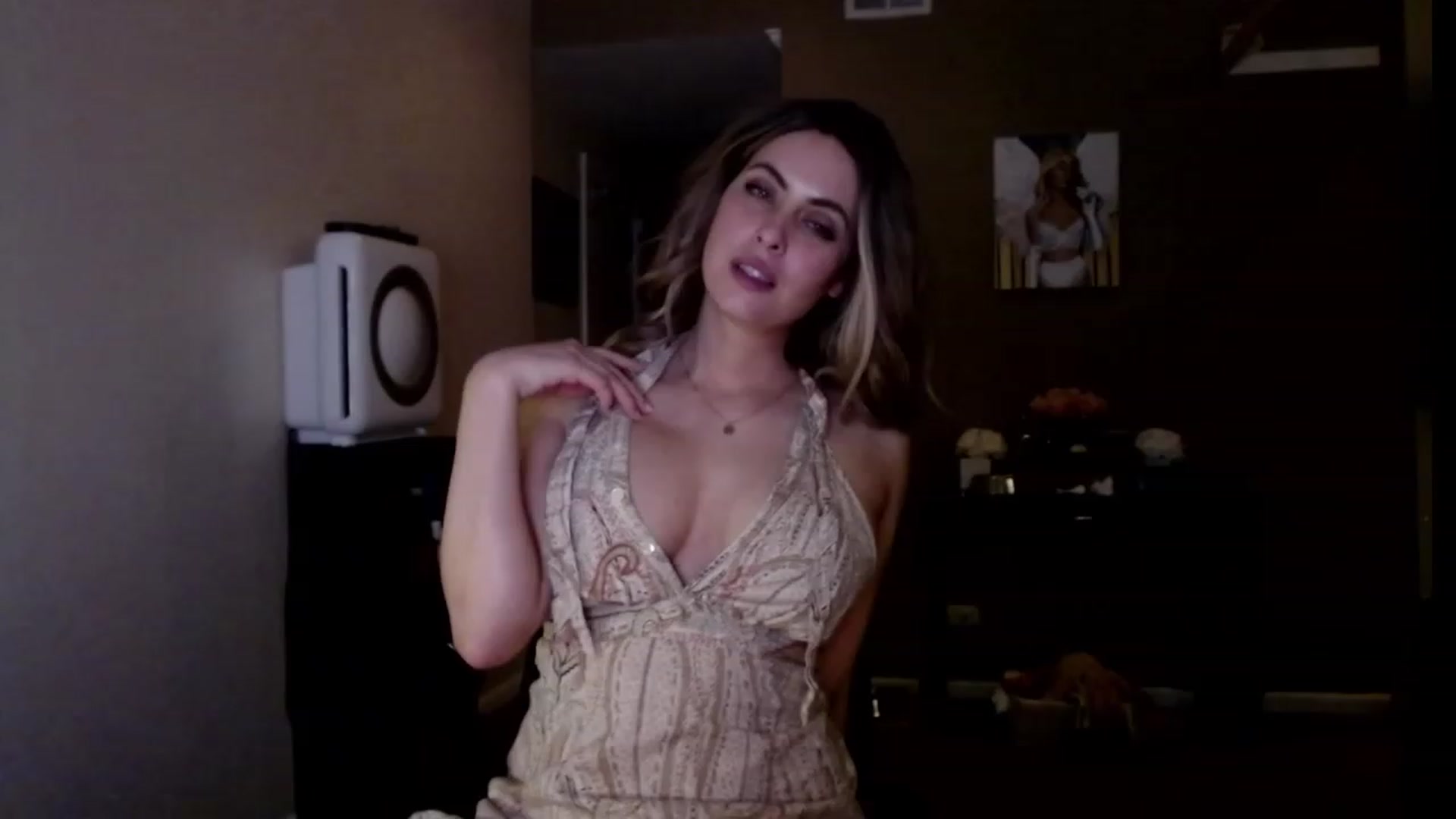 Gallery image thumbnail from VIX_SPY's myfreecams stream on, 09/29/2023, 04:54 image 12 of 20