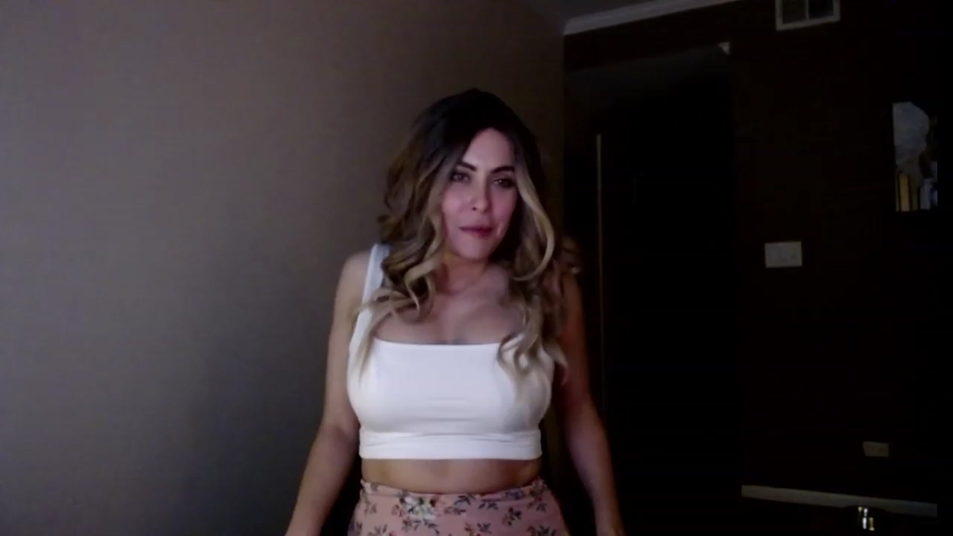 Gallery image thumbnail from VIX_SPY's myfreecams stream on, 10/07/2023, 04:14 image 11 of 20