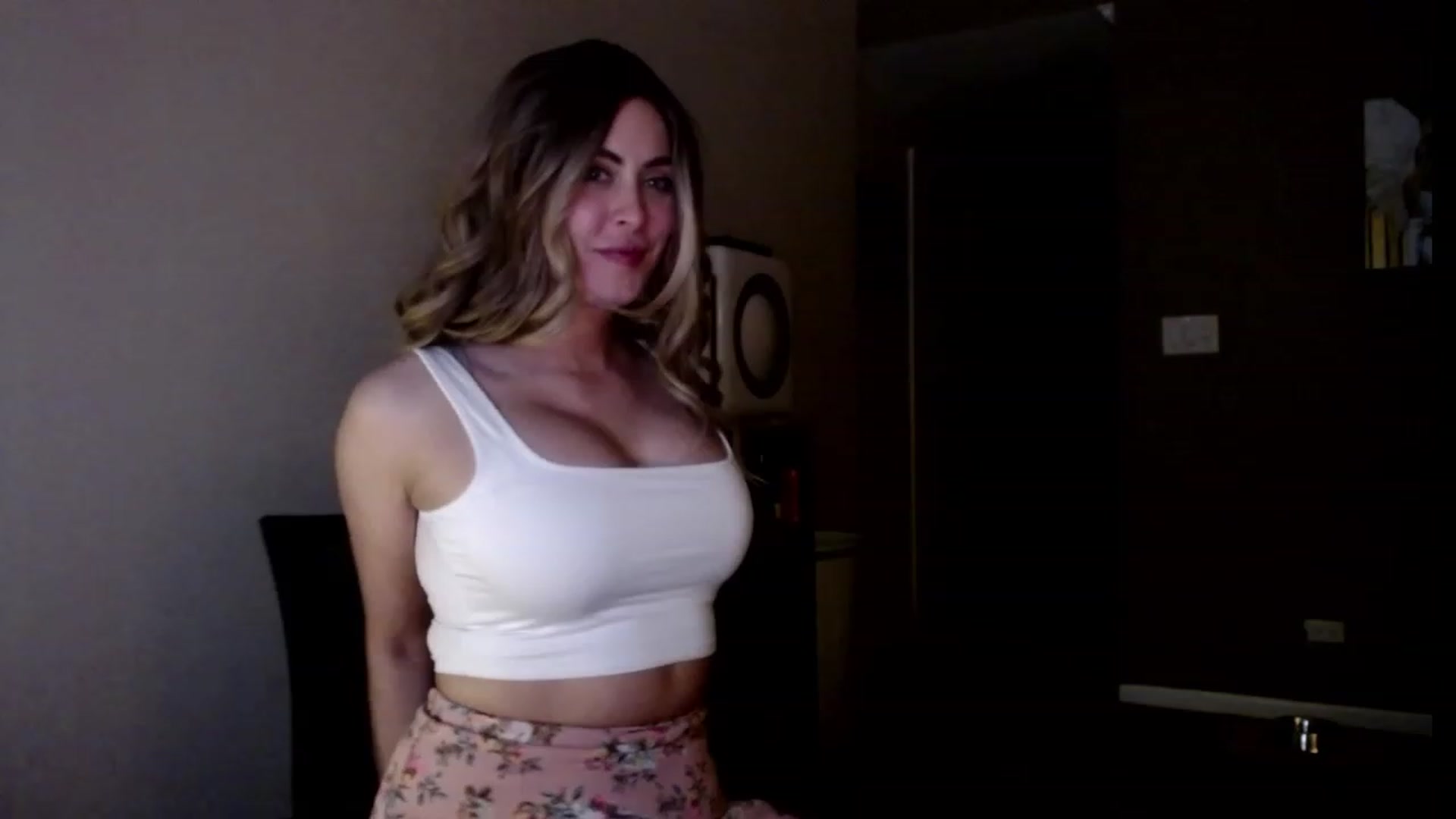 Gallery image thumbnail from VIX_SPY's myfreecams stream on, 10/07/2023, 04:14 image 18 of 20