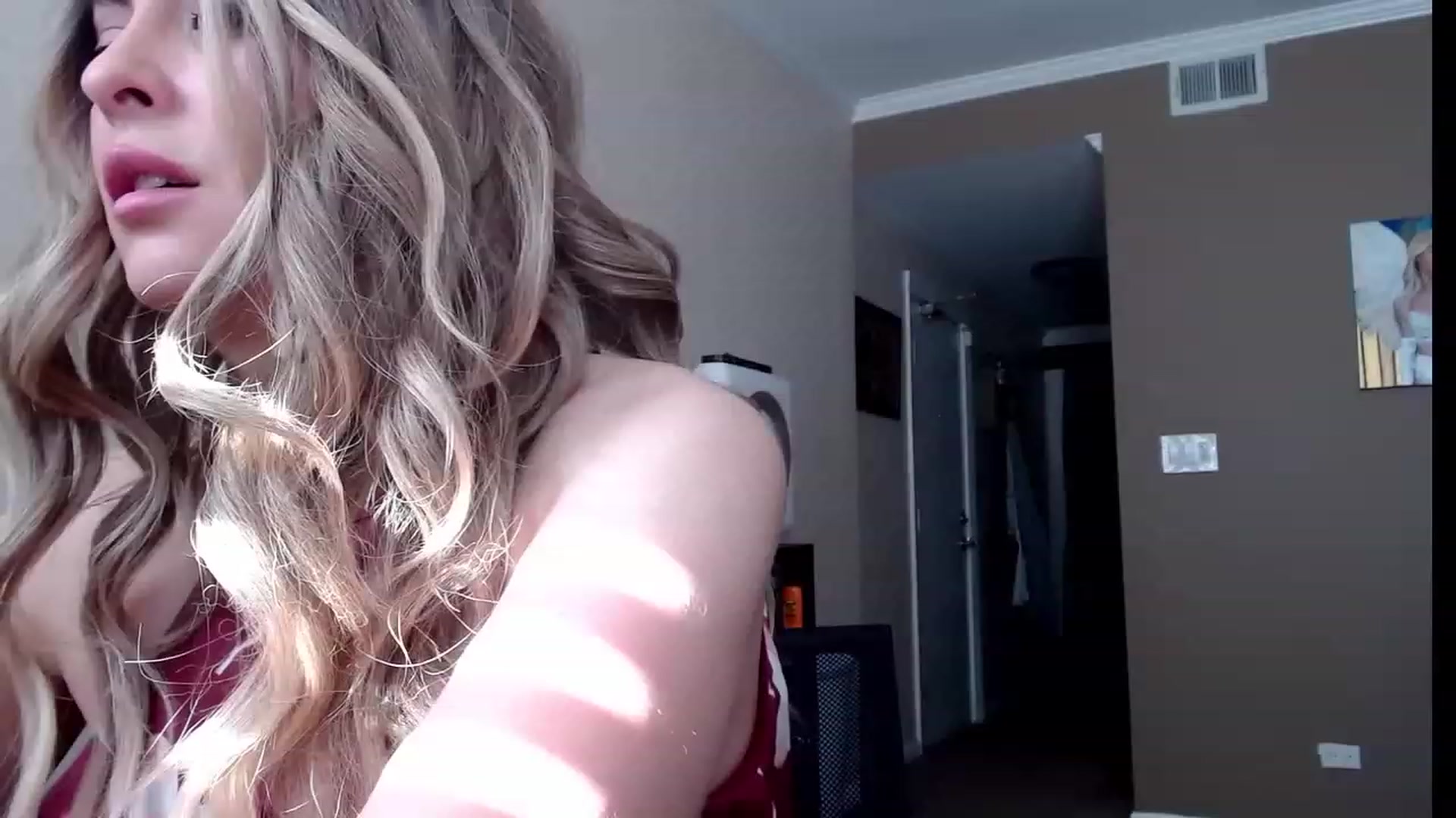 Gallery image thumbnail from VIX_SPY's myfreecams stream on, 10/07/2023, 19:15 image 14 of 20