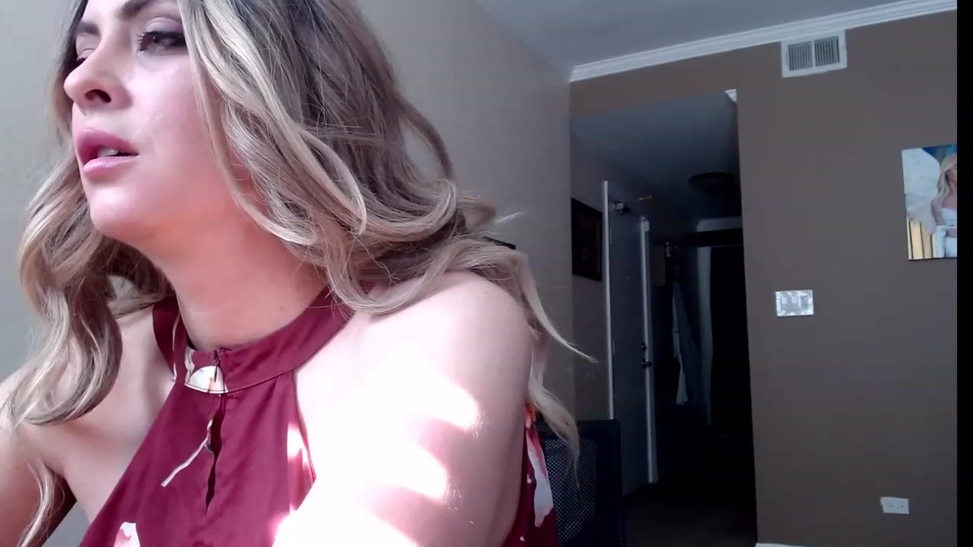 Gallery image thumbnail from VIX_SPY's myfreecams stream on, 10/07/2023, 19:15 image 10 of 20