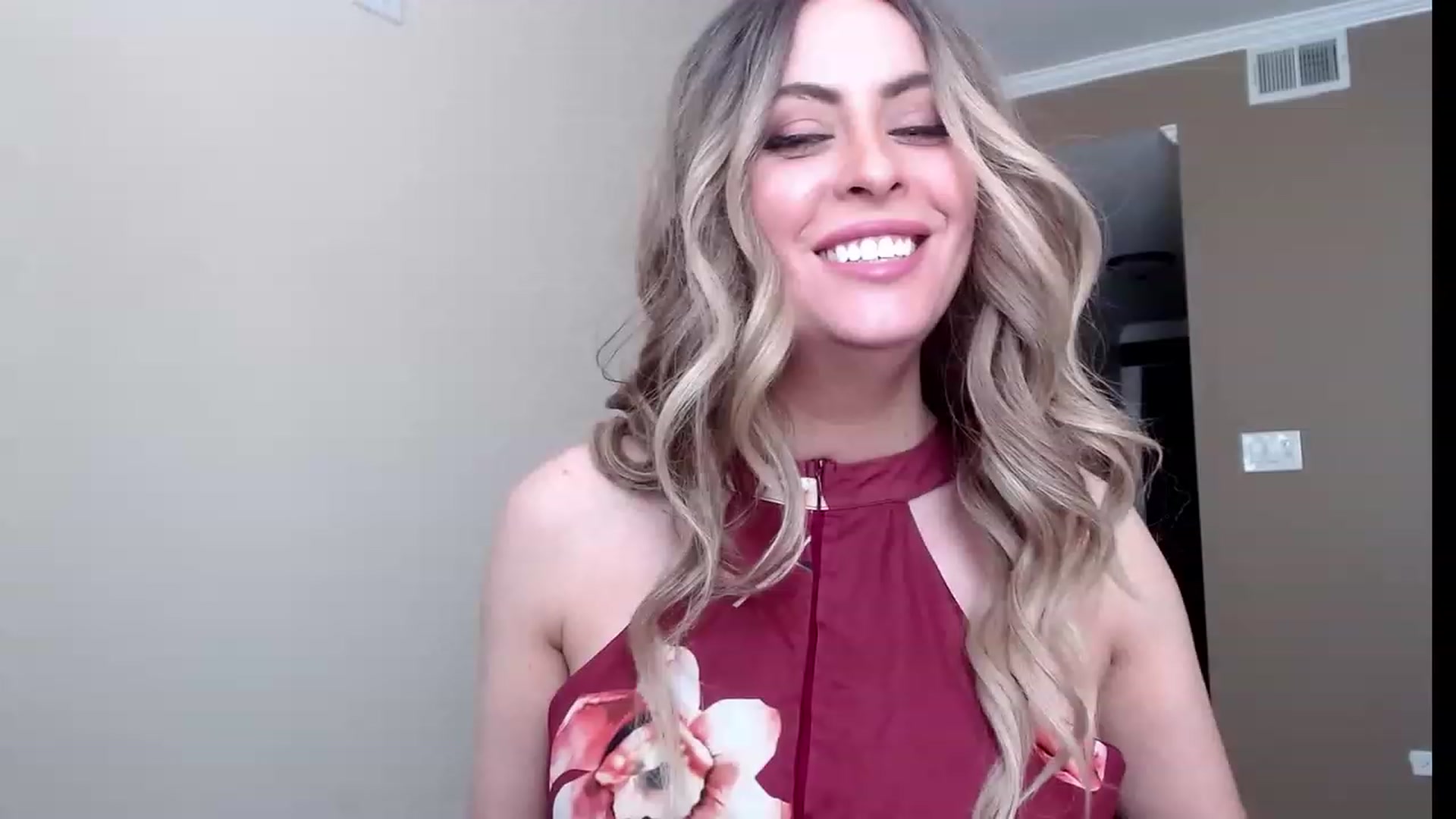 Gallery image thumbnail from VIX_SPY's myfreecams stream on, 10/07/2023, 20:13 image 2 of 20