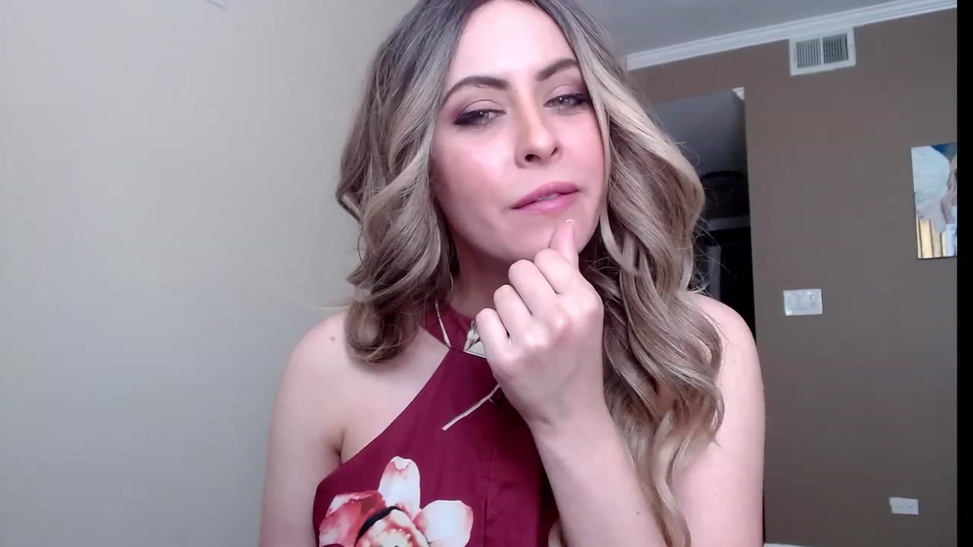 Gallery image thumbnail from VIX_SPY's myfreecams stream on, 10/07/2023, 20:13 image 7 of 20