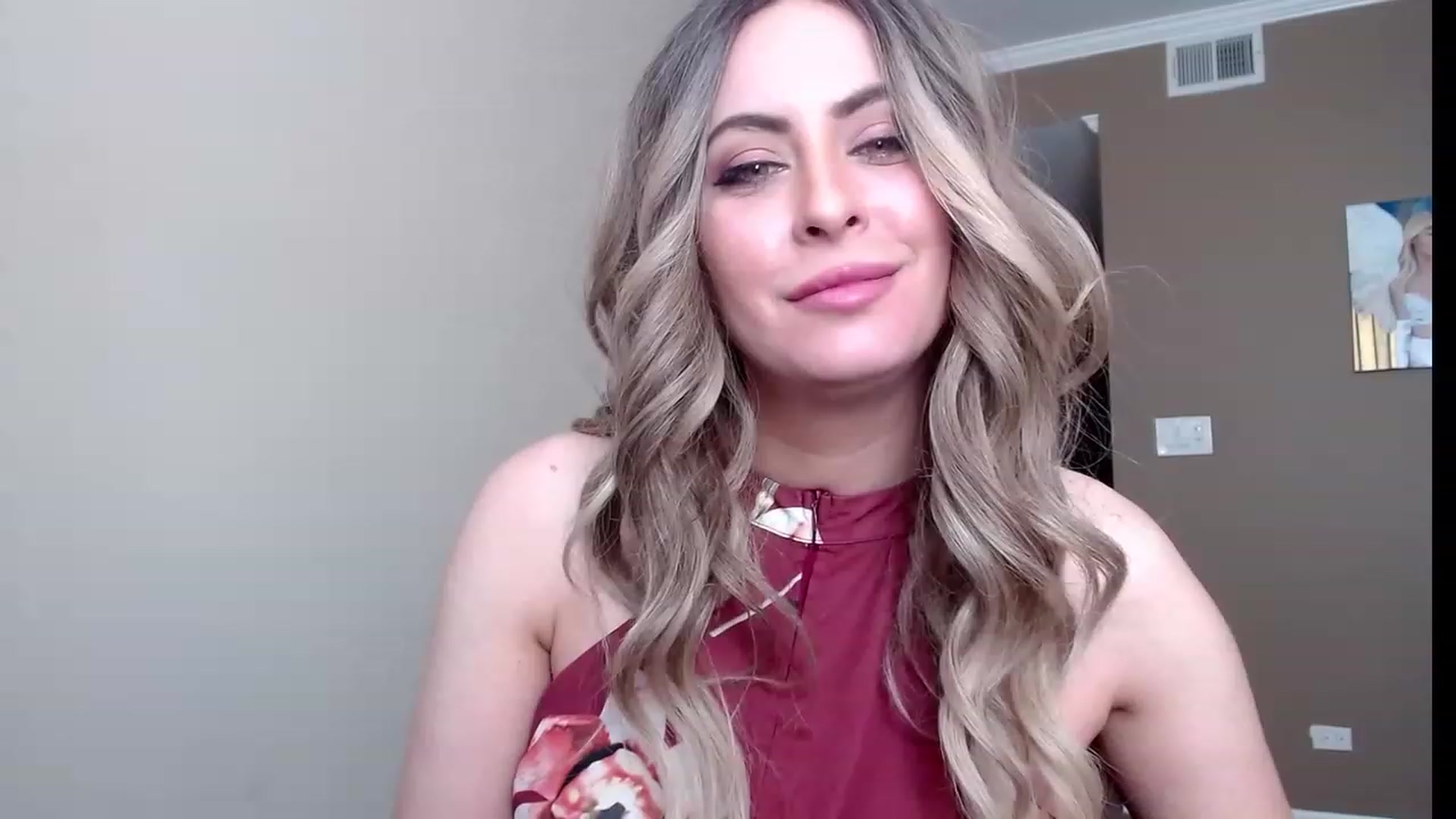 Gallery image thumbnail from VIX_SPY's myfreecams stream on, 10/07/2023, 20:13 image 12 of 20