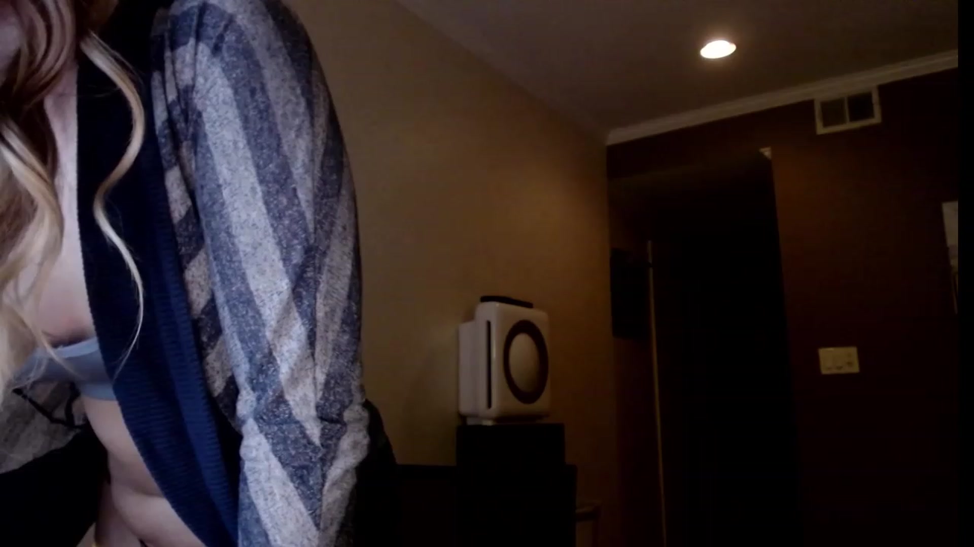 Gallery image thumbnail from VIX_SPY's myfreecams stream on, 10/17/2023, 05:07 image 15 of 20