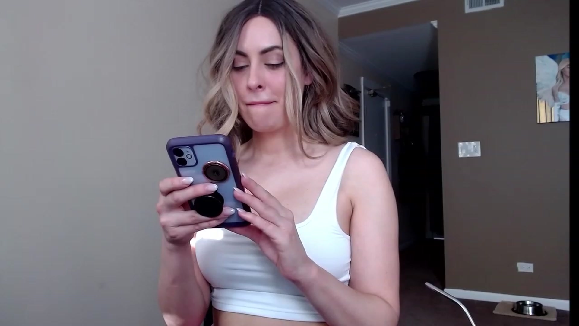 Gallery image thumbnail from VIX_SPY's myfreecams stream on, 10/24/2023, 17:55 image 18 of 20