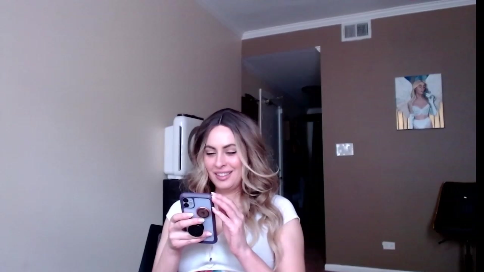 Gallery image thumbnail from VIX_SPY's myfreecams stream on, 10/25/2023, 18:50 image 8 of 20