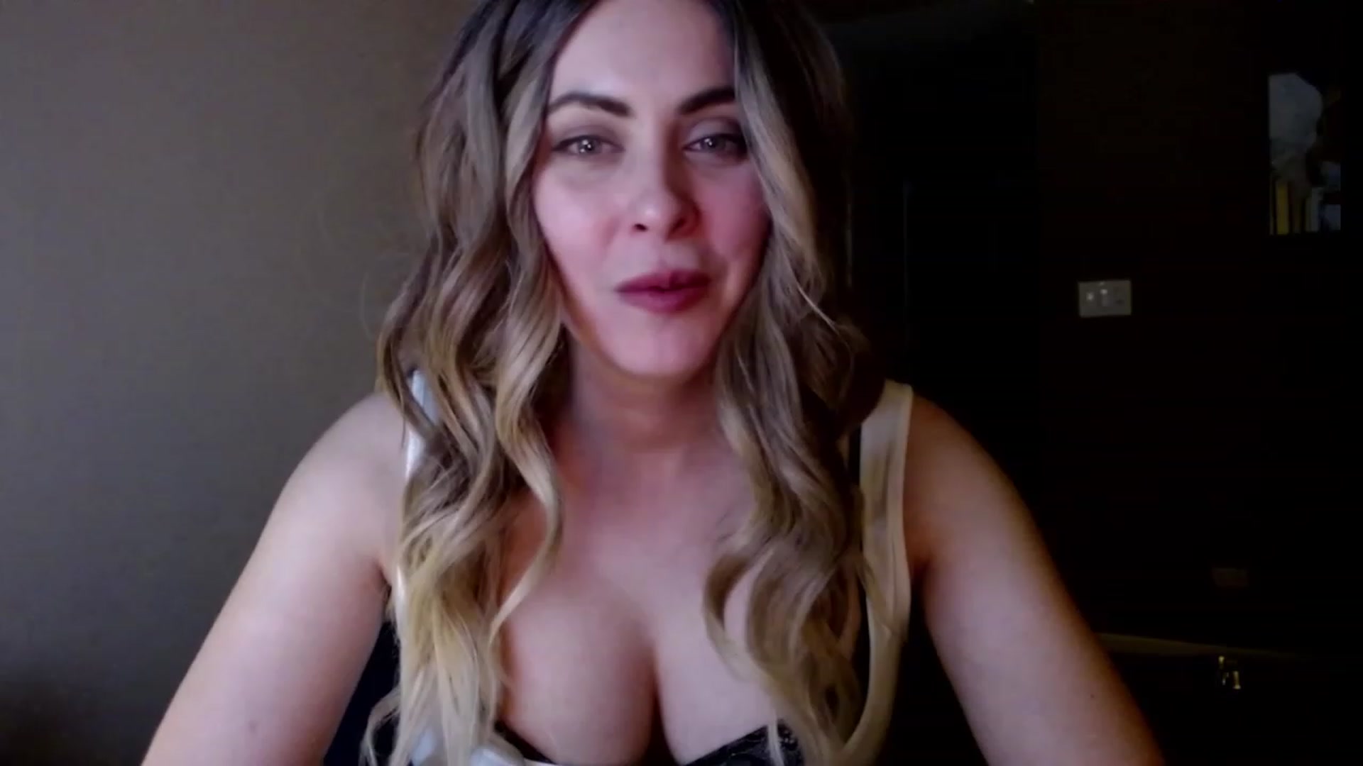 Gallery image thumbnail from VIX_SPY's myfreecams stream on, 11/03/2023, 05:31 image 16 of 20
