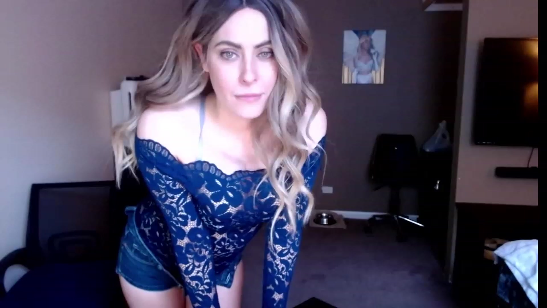 Gallery image thumbnail from VIX_SPY's myfreecams stream on, 11/09/2023, 21:44 image 8 of 20