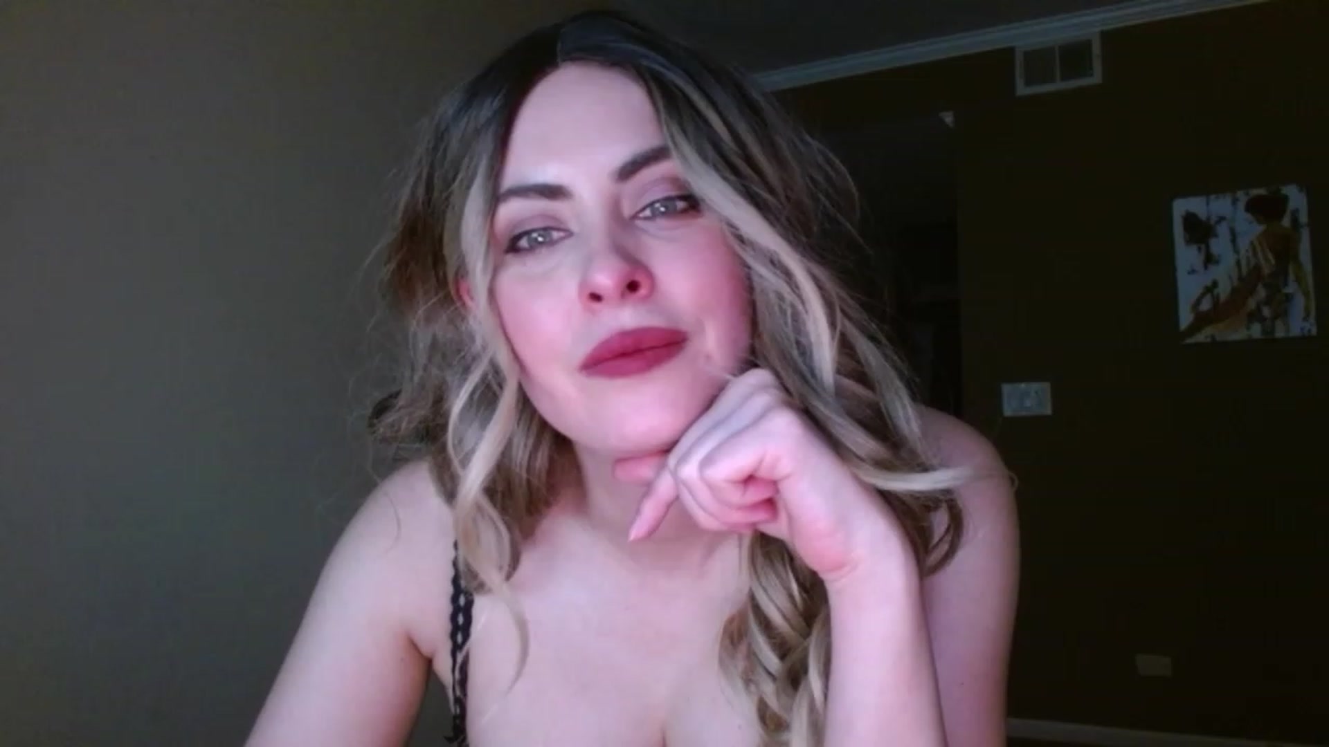 Gallery image thumbnail from VIX_SPY's myfreecams stream on, 11/27/2023, 22:08 image 20 of 20