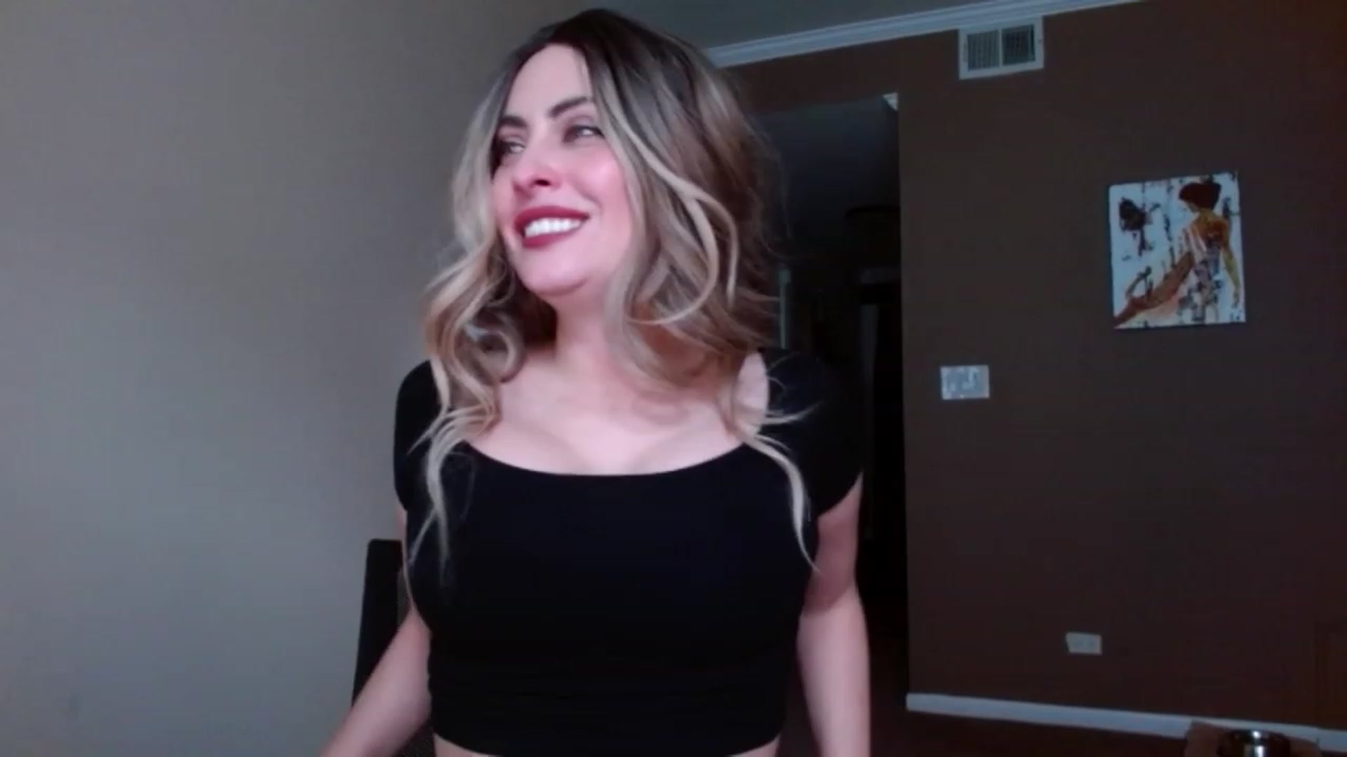 Gallery image thumbnail from VIX_SPY's myfreecams stream on, 11/27/2023, 22:08 image 2 of 20
