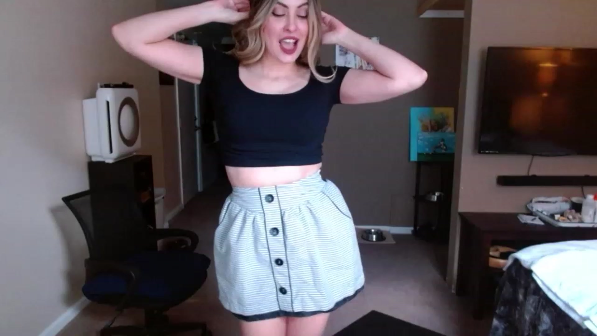 Gallery image thumbnail from VIX_SPY's myfreecams stream on, 11/27/2023, 22:08 image 3 of 20